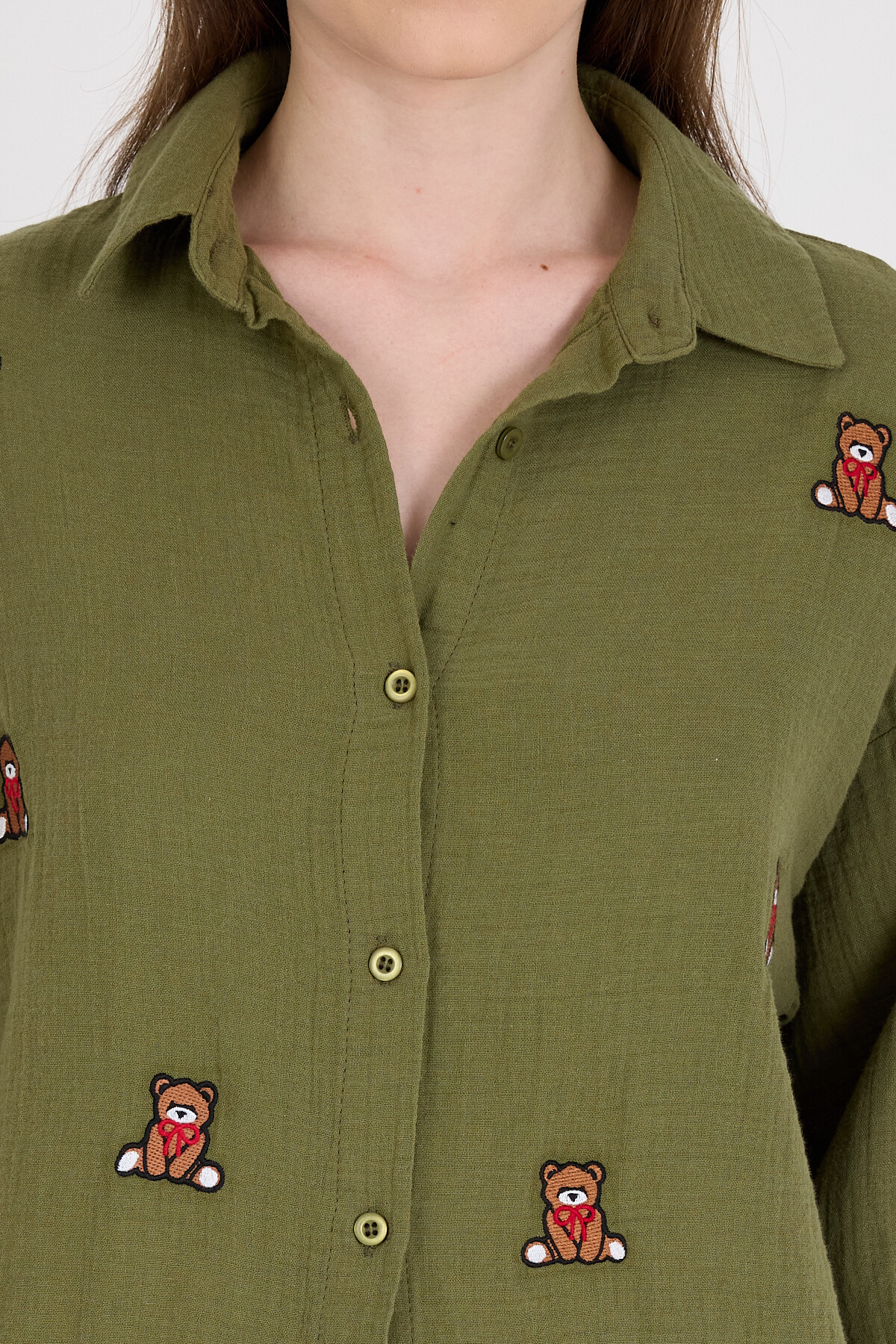 Haki Keten Görünümlü %100 Pamuk Ayıcık Nakışlı Gömlek 4798A - 4