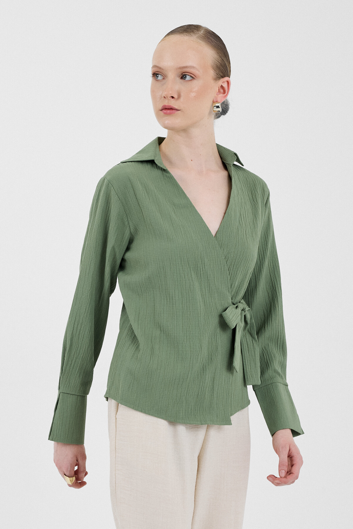 Haki Ön Bağlama Detaylı Uzun Kol Bluz 8019A 