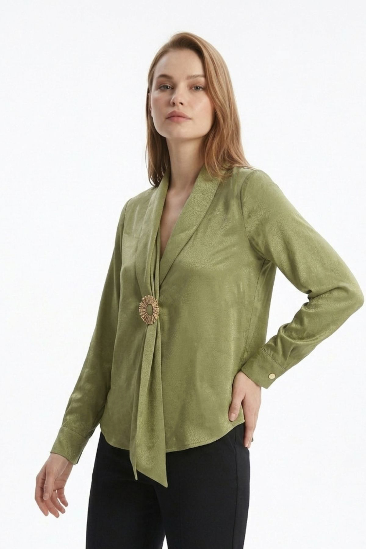 Haki V Yaka Aksesuarlı Bluz 252234 - RAYS