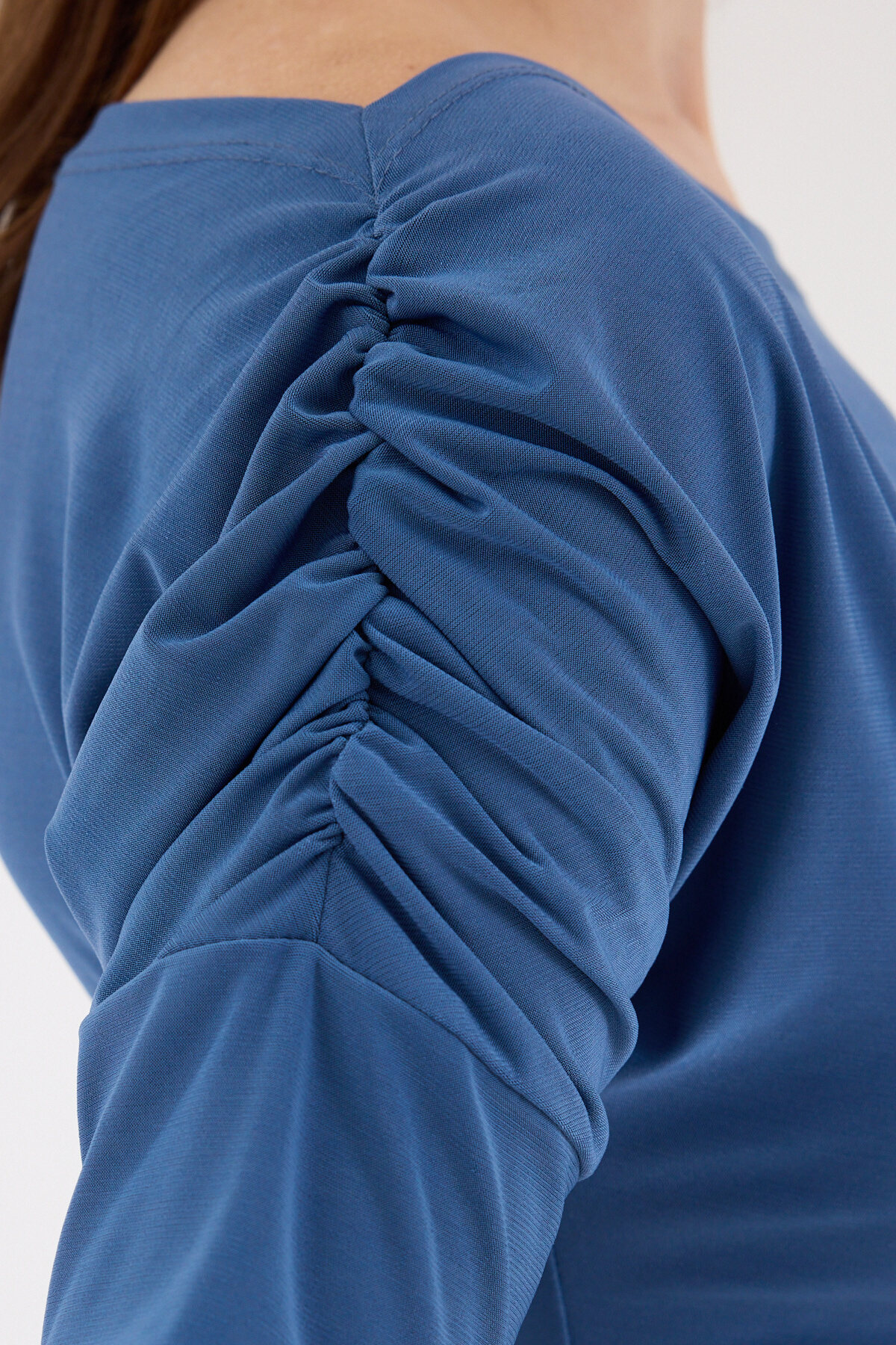 İndigo Kayık Yaka Kol Büzgülü Bluz 2515 - 4