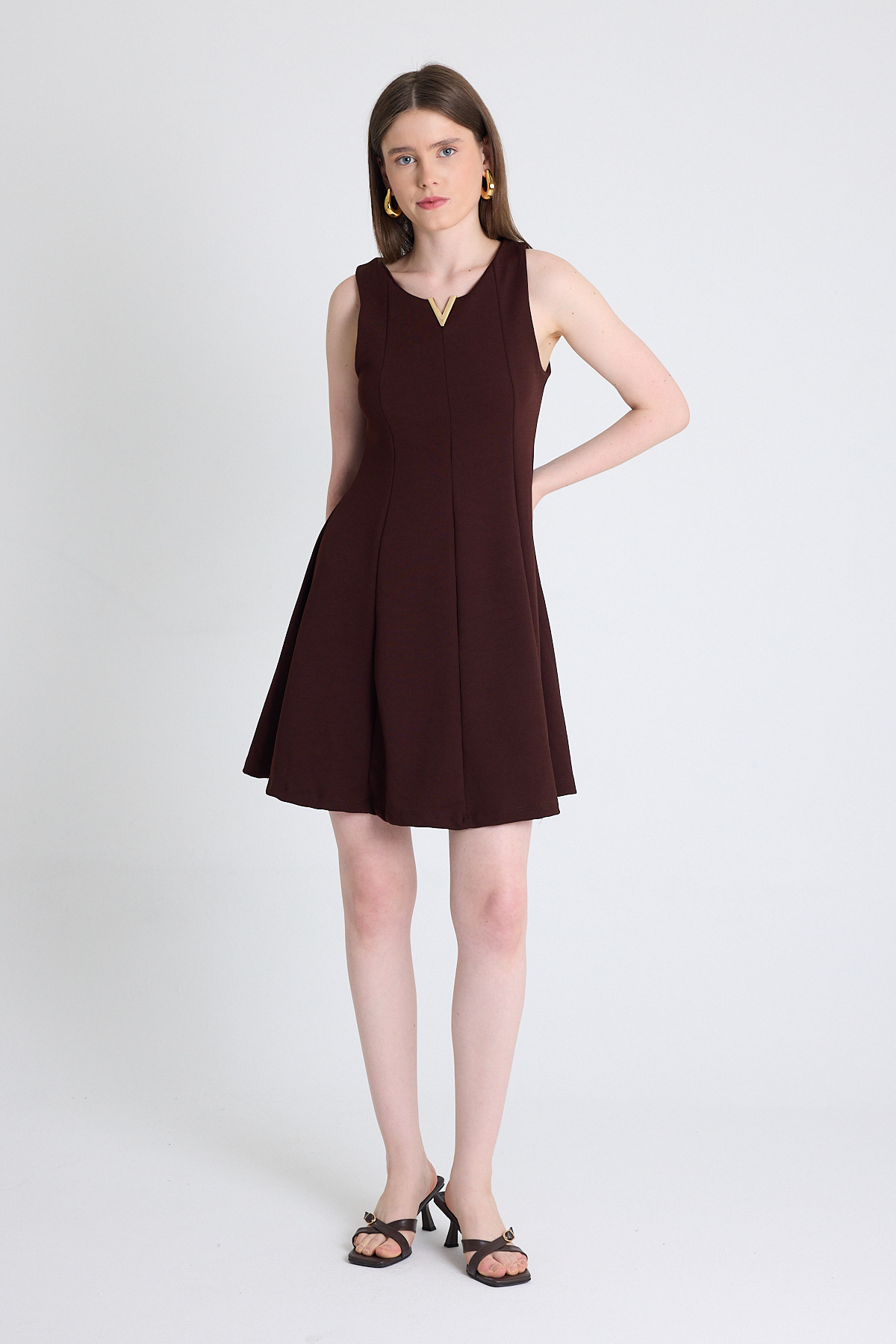 Kahve Aksesuar Detaylı Kolsuz Mini Elbise 2238 - 6