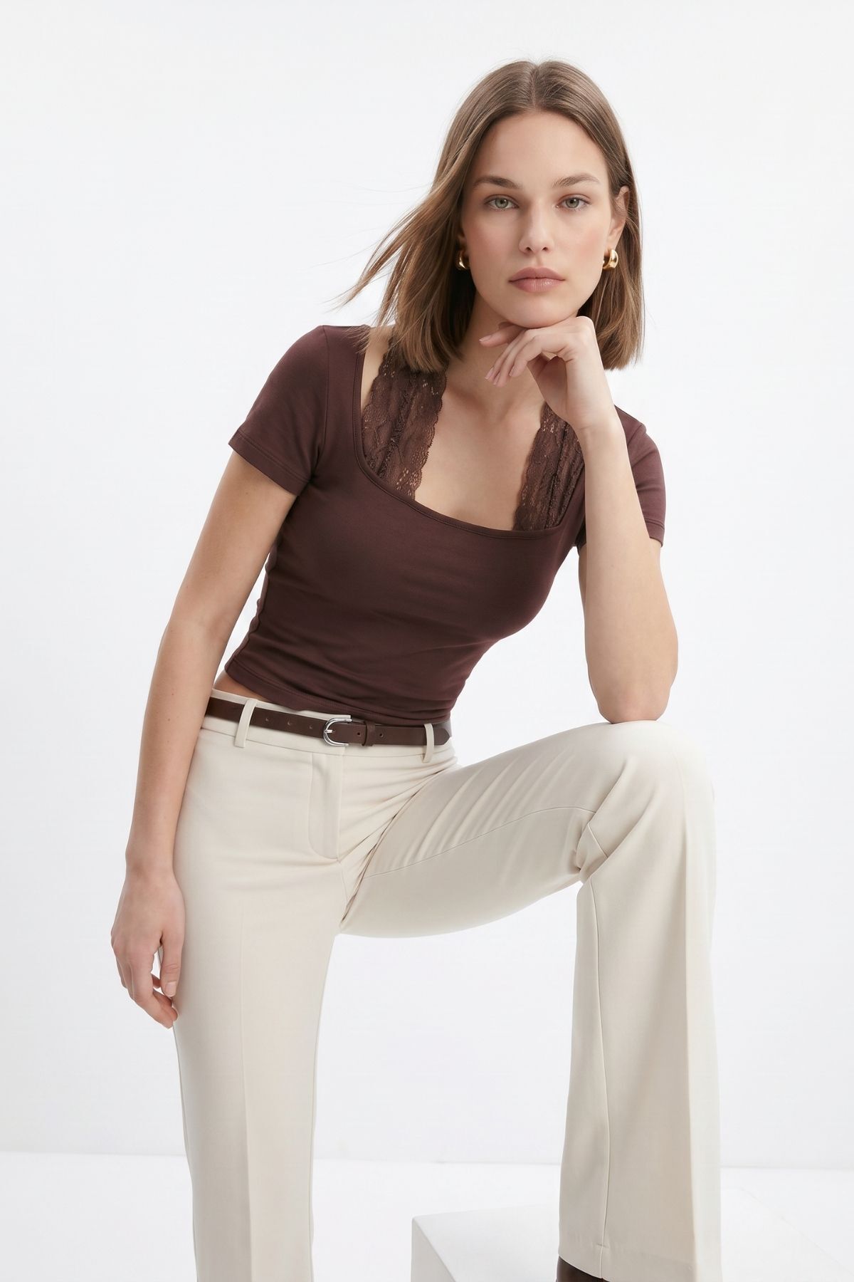 Kahve Bağlamalı Dantelli Kısa Kol Bluz 30007 - 1