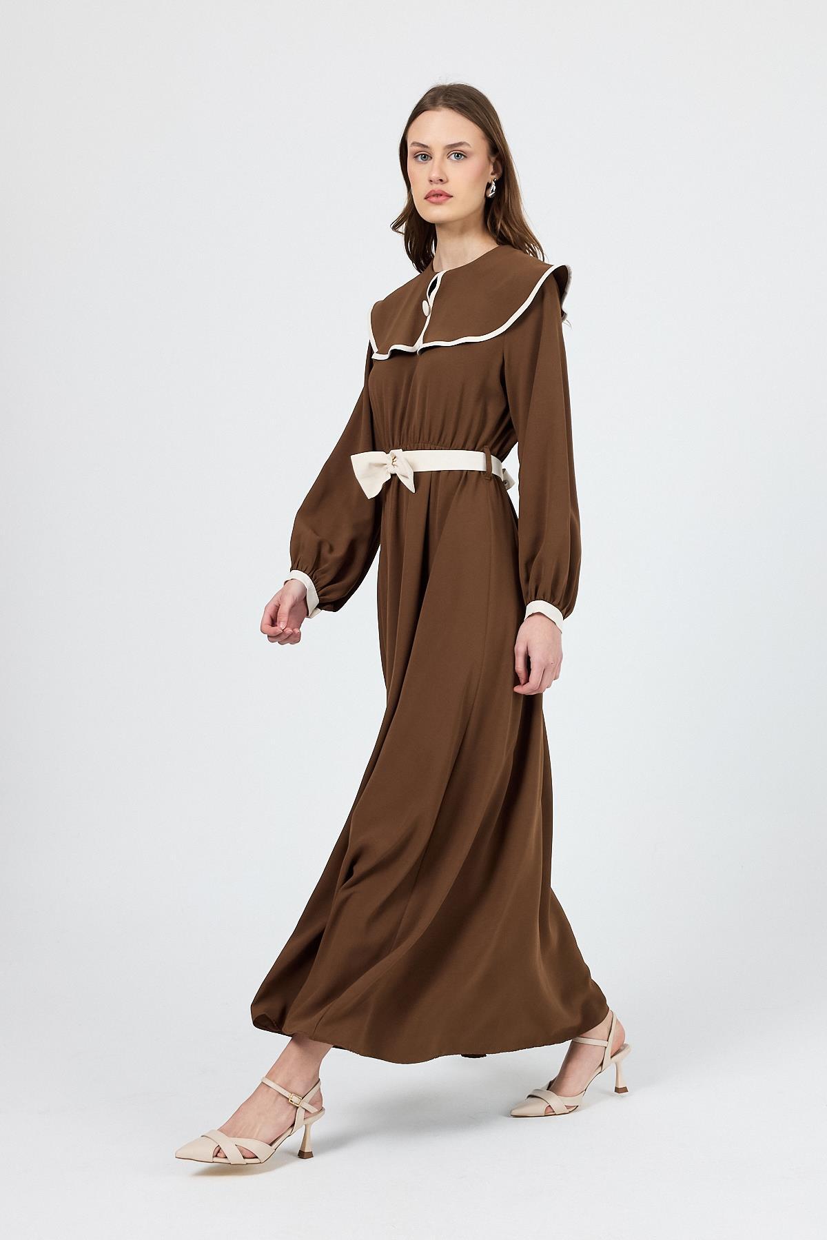 Kahve Biye Detaylı Bebe Yaka Elbise 4413A 