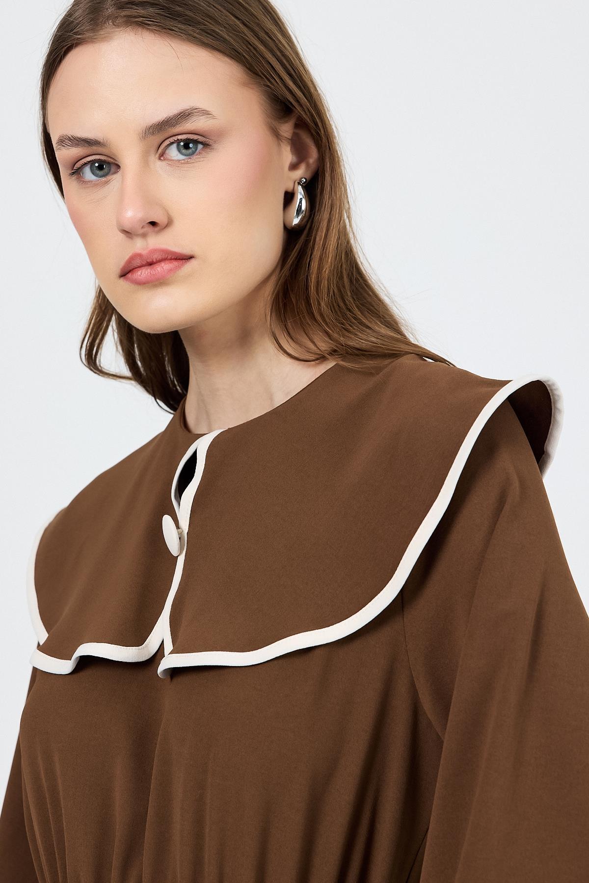 Kahve Biye Detaylı Bebe Yaka Elbise 4413A - 4