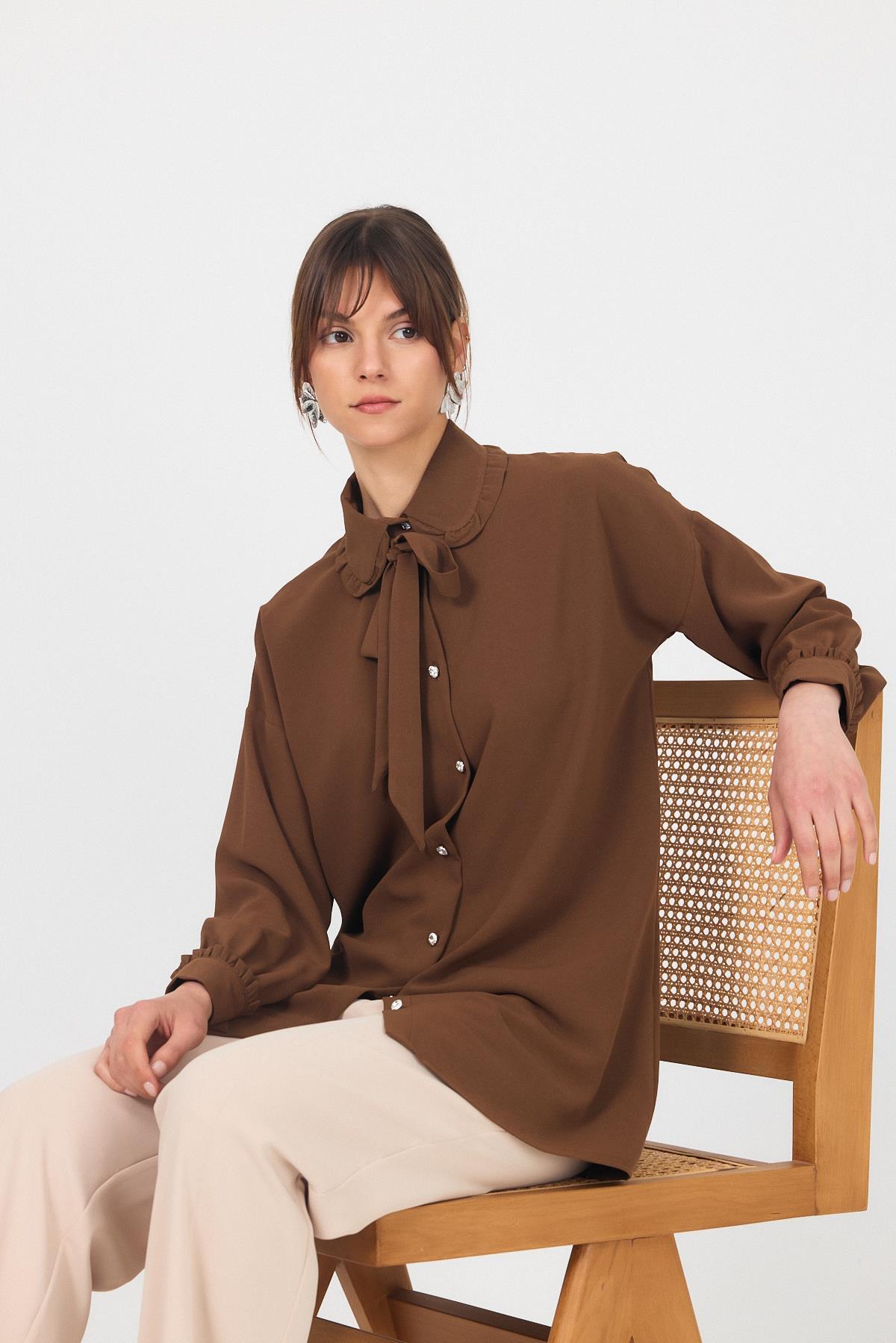 Kahve Fırfır Yaka Detaylı Bağlamalı Tunik 4586A 