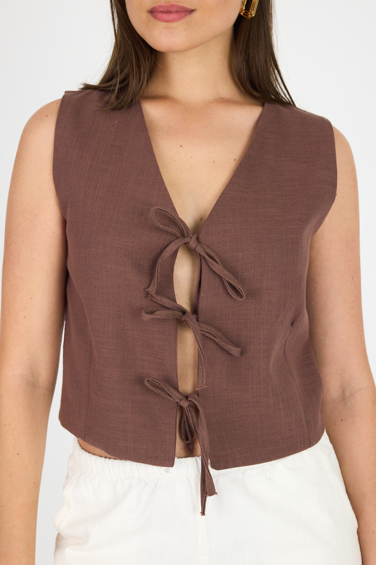 Kahve Keten Görünümlü %100 Pamuk Bağlama Detaylı Yelek 3853 - RAYS