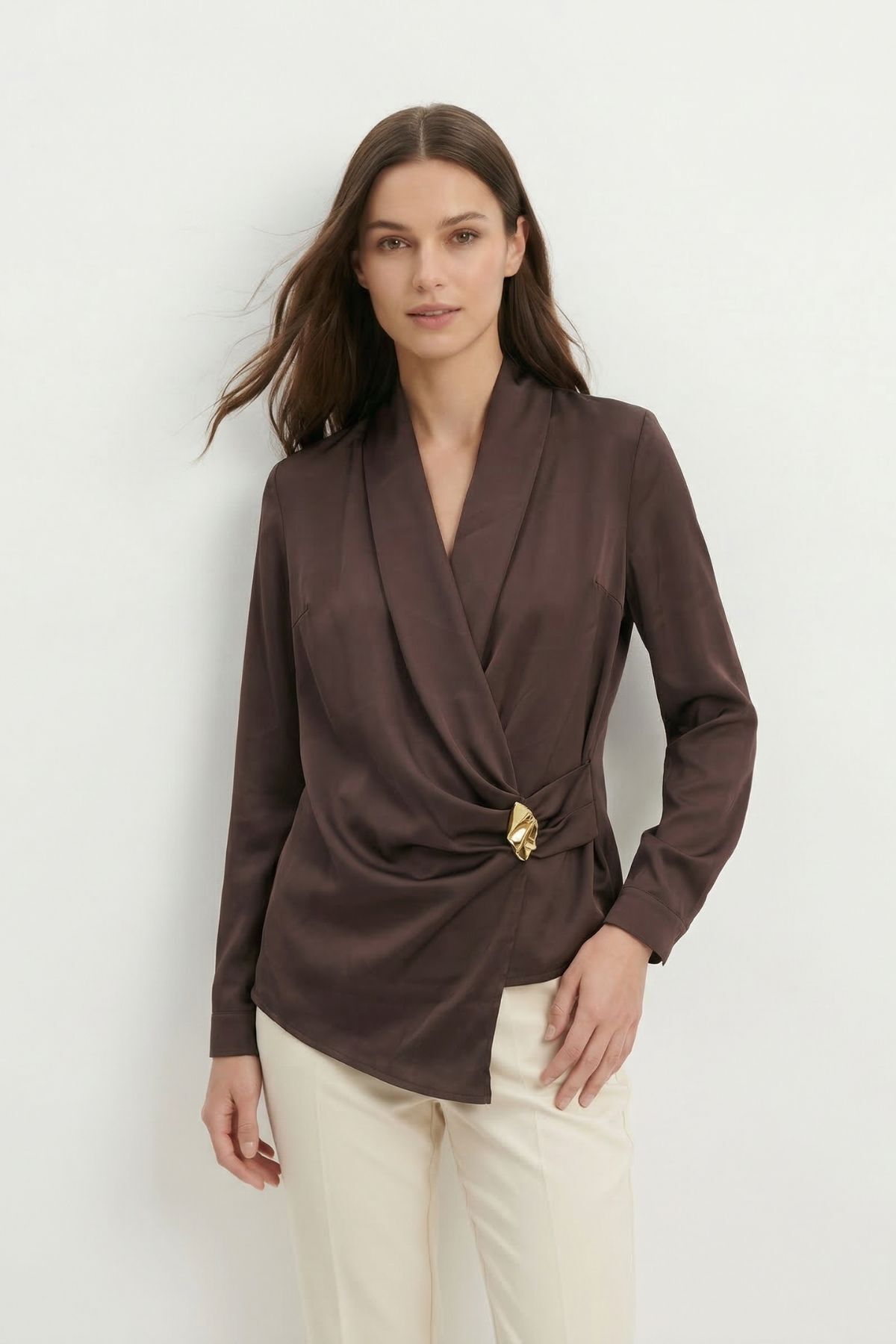 Kahve Kuruvaze Yaka Aksesuarlı Bluz 251270 - RAYS