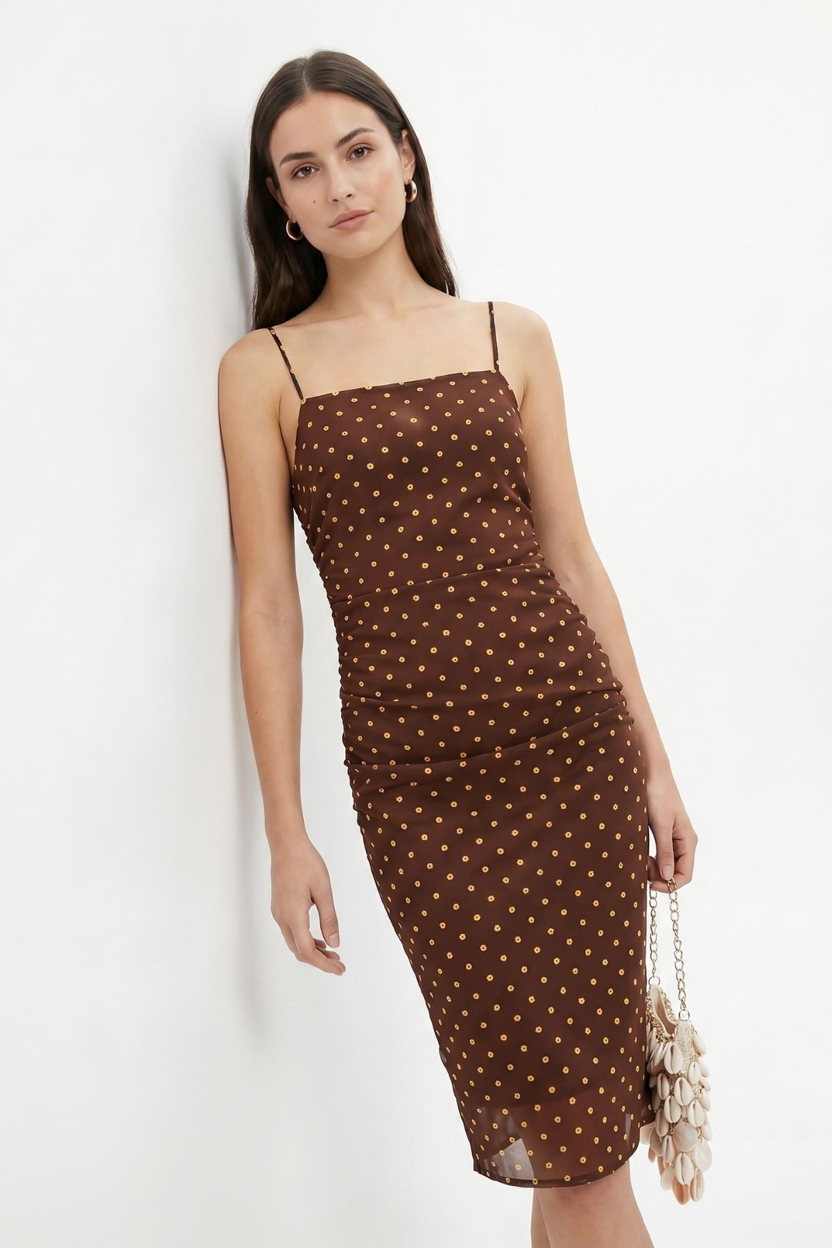 Kahve Puantiyeli YAndan Büzgülü Elbise 20226 - RAYS