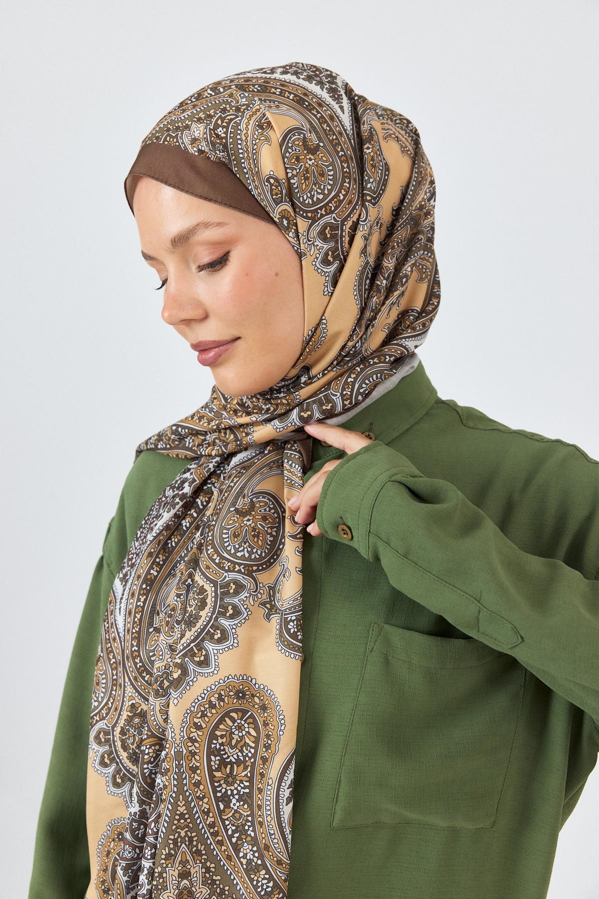 Kahve Retro Desenli Şal 4002 