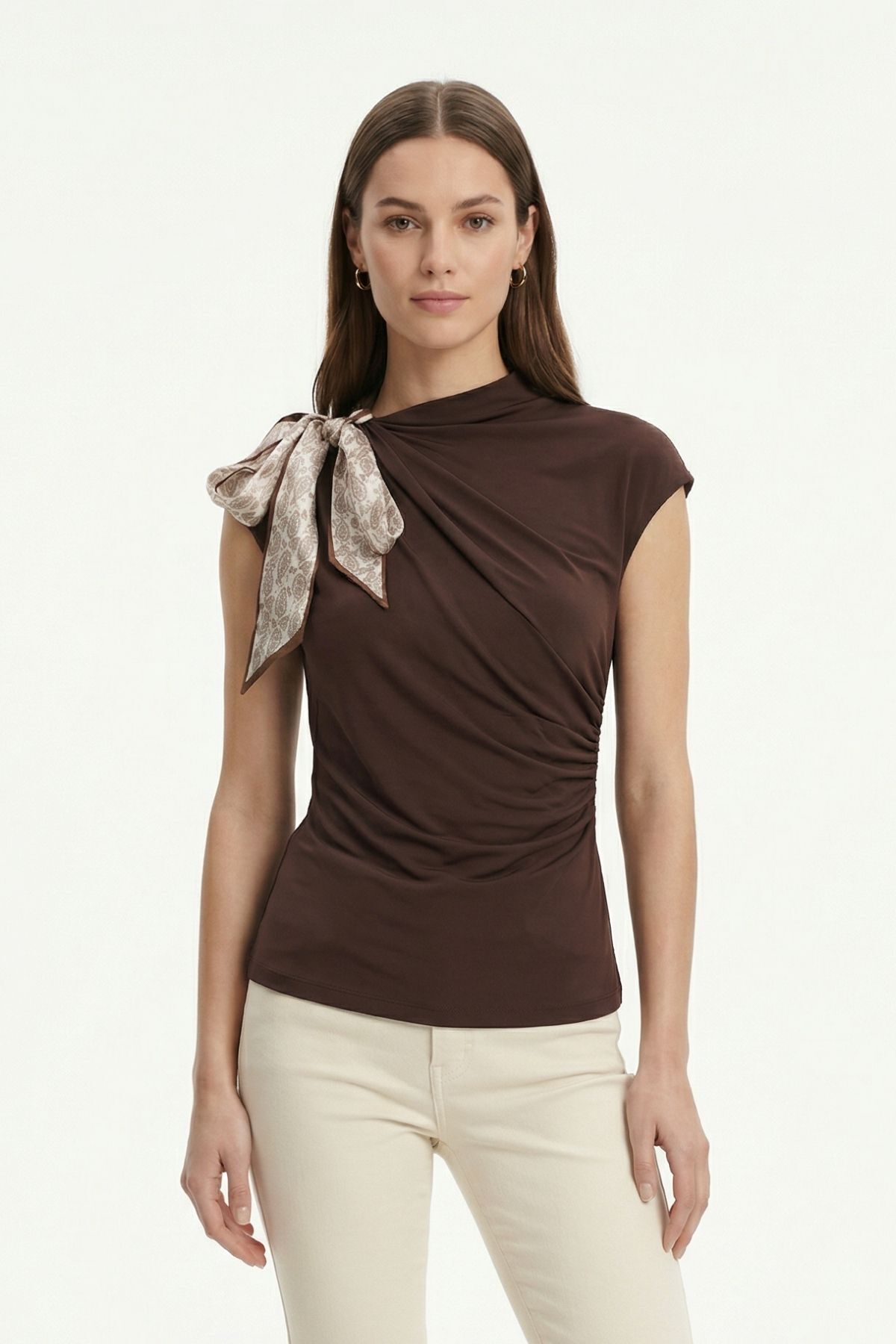 Kahve Sıfır Kol Drapeli Fularlı Bluz 261137 - 2