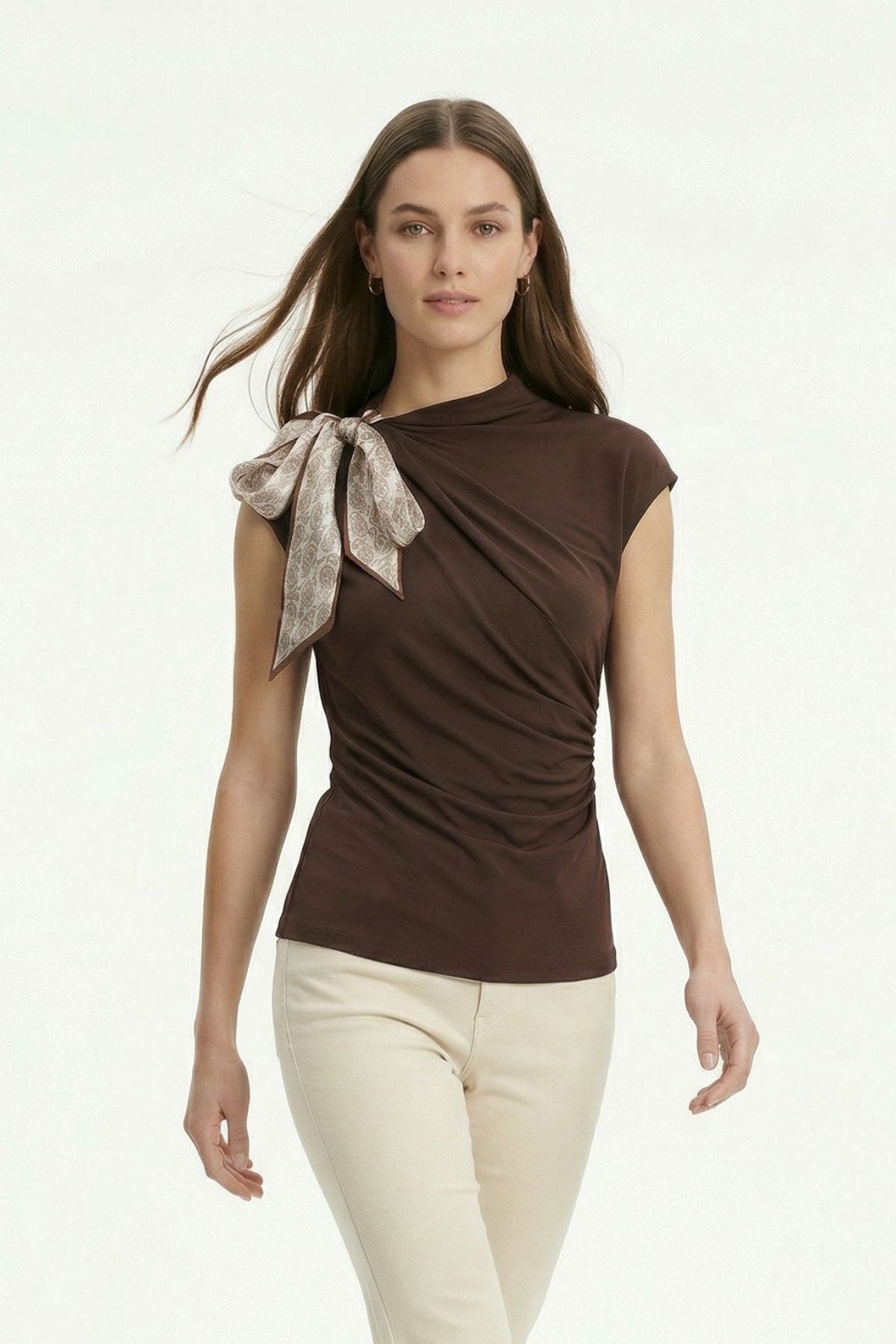 Kahve Sıfır Kol Drapeli Fularlı Bluz 261137 - RAYS