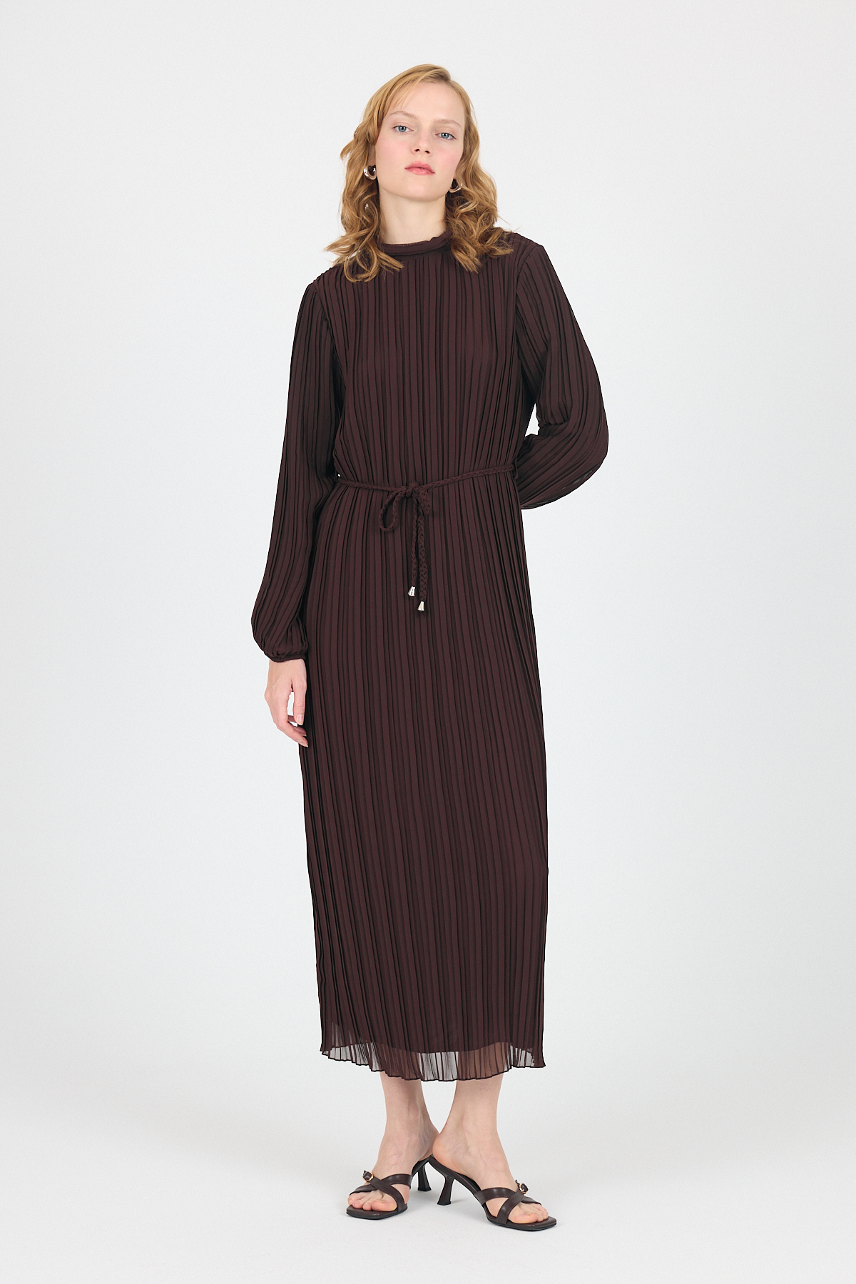 Kahve Şifon Uzun Kollu Pileli Bel Bağlamalı Midi Elbise 020 - 2