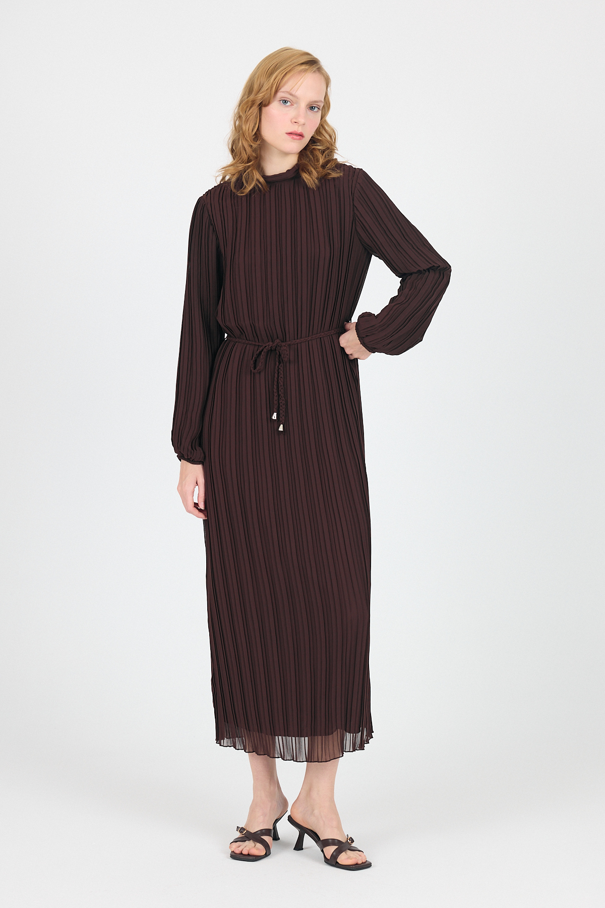 Kahve Şifon Uzun Kollu Pileli Bel Bağlamalı Midi Elbise 020 - 7