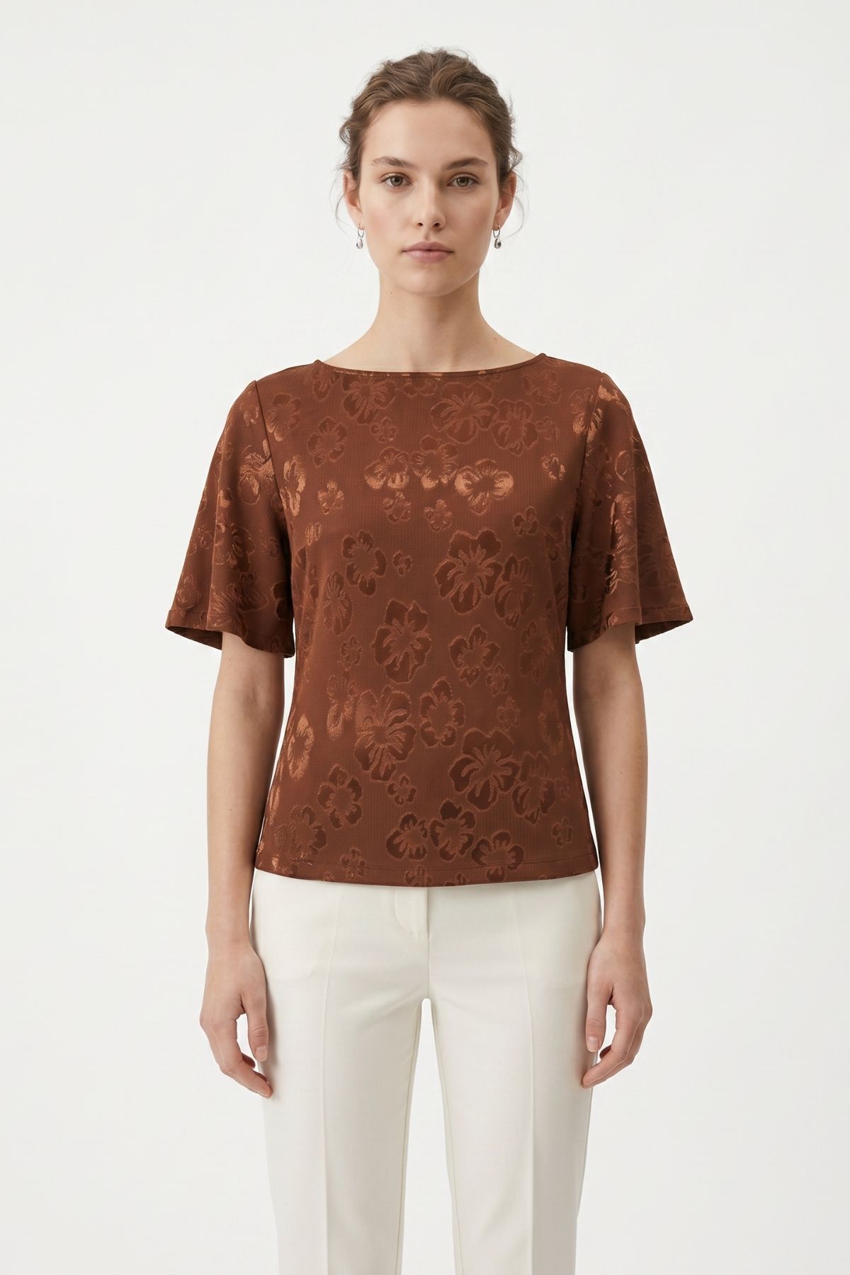 Kahve Volan Kollu Sırt Bağlamalı Jakarlı Bluz 261151 - RAYS (1)