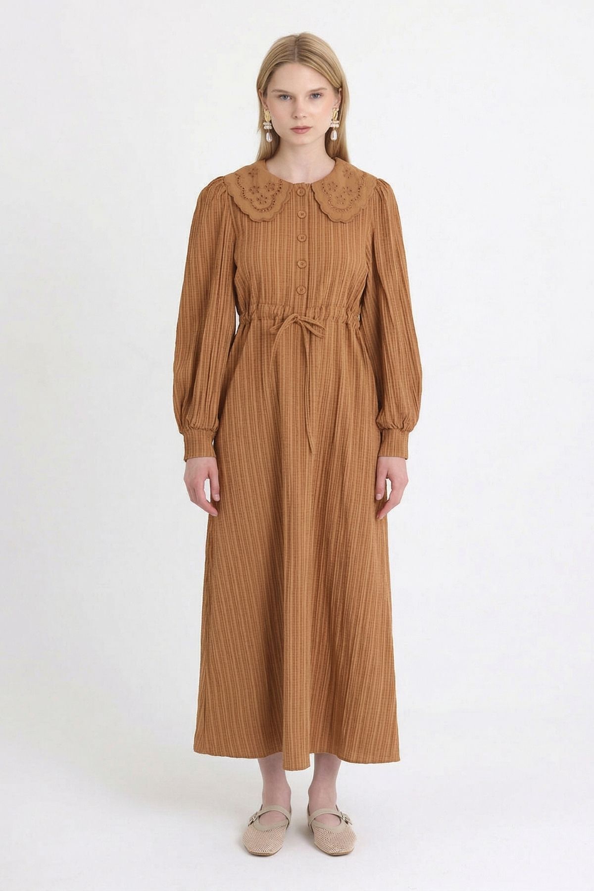 Kahve Yaka Dantelli Bel Bağlamalı Elbise 4330A - RAYS (1)