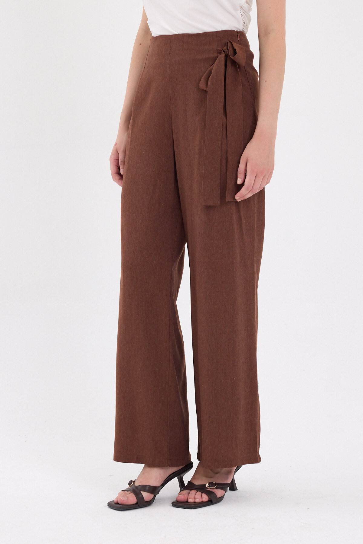 Kahve Yan Bağlama Detaylı Palazzo Kadın Pantolon 4779A - RAYS