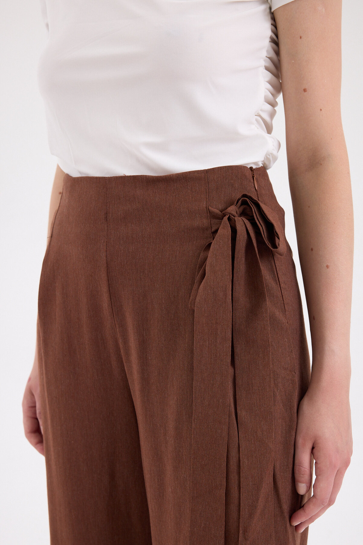 Kahve Yan Bağlama Detaylı Palazzo Kadın Pantolon 4779A - 4