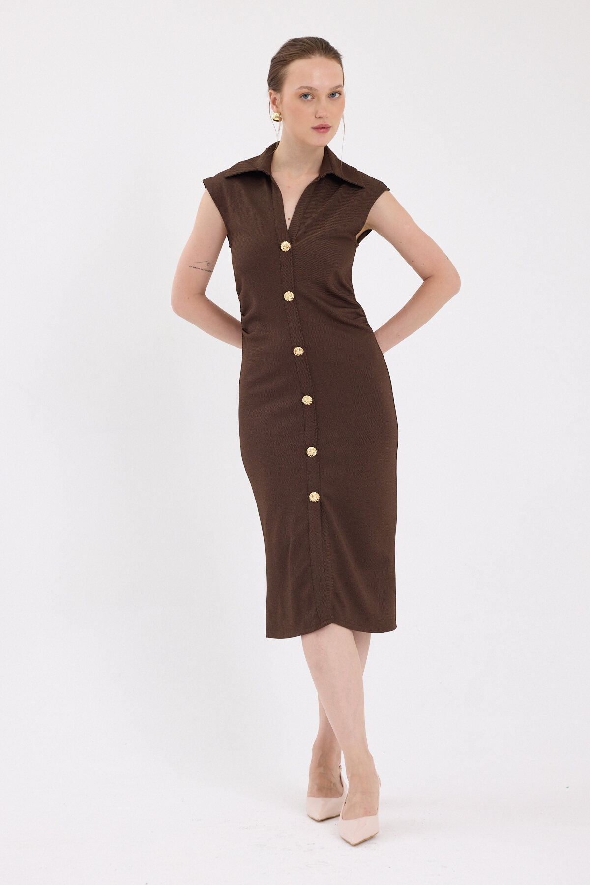 Kahve Yanları Büzgülü Kolsuz Gömlek Midi Elbise 8117A - 3