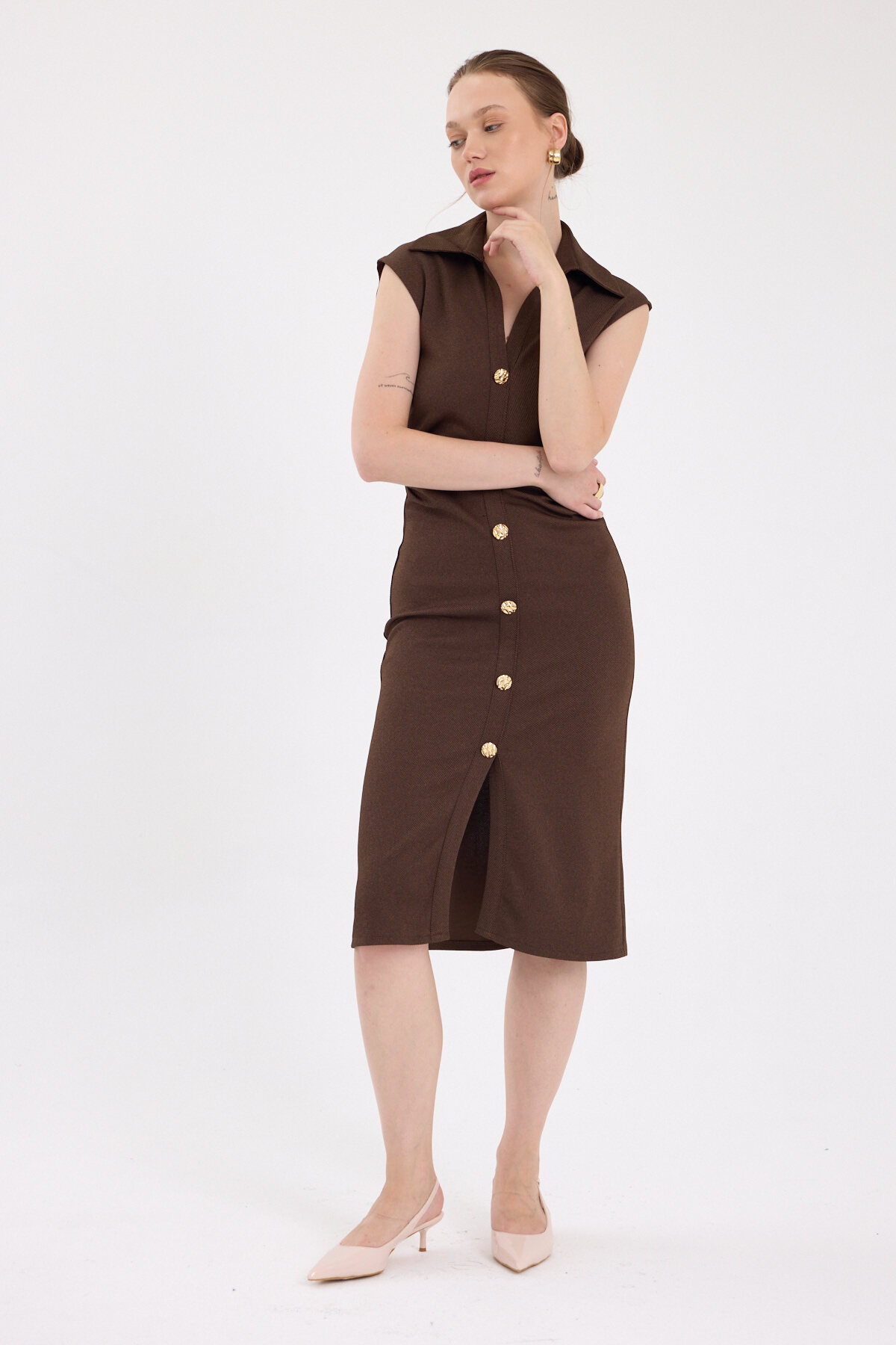 Kahve Yanları Büzgülü Kolsuz Gömlek Midi Elbise 8117A - RAYS