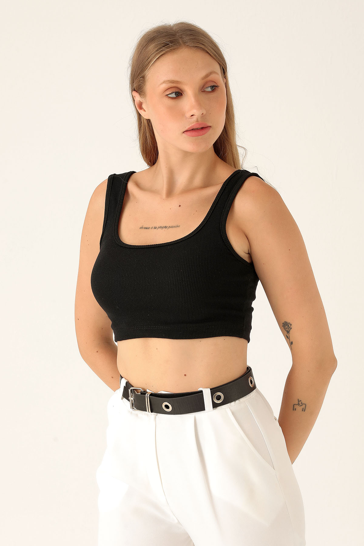 Kare Yaka Kısa Bayan Atlet - 1098 Siyah 