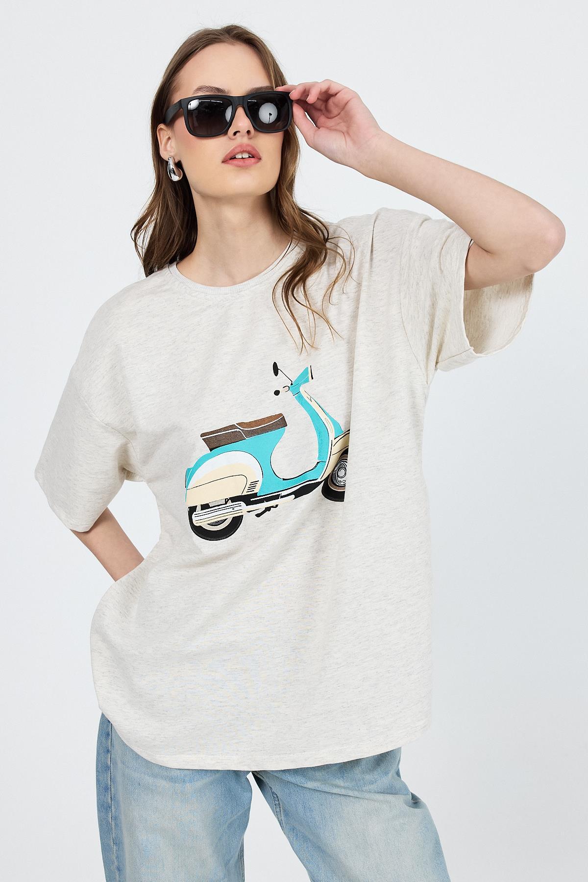 Karmelanj Bisiklet Yaka Motosiklet Baskı Detaylı Oversize Tişört 3098 - 3