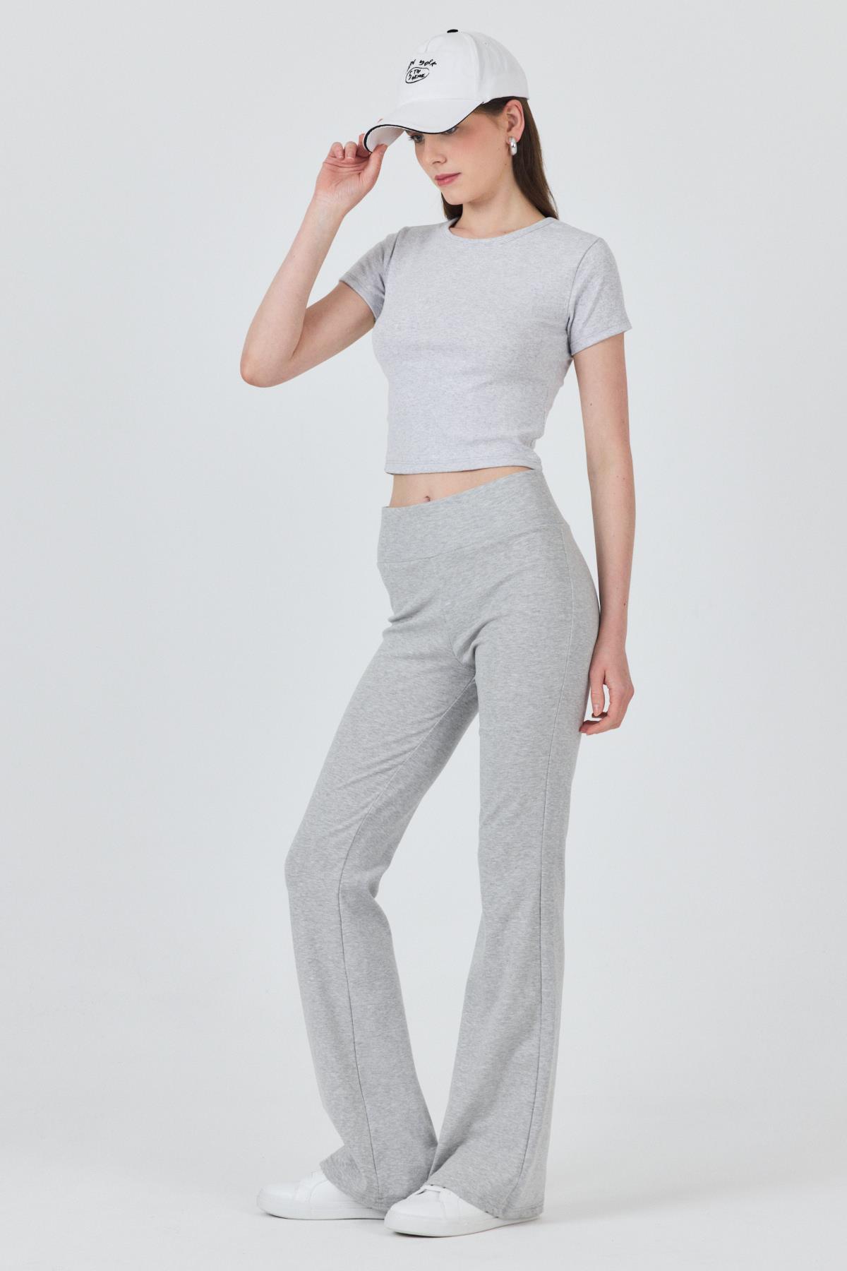 Karmelanj Slim Fit Bisiklet Yaka Crop Tişört 3058 - 3