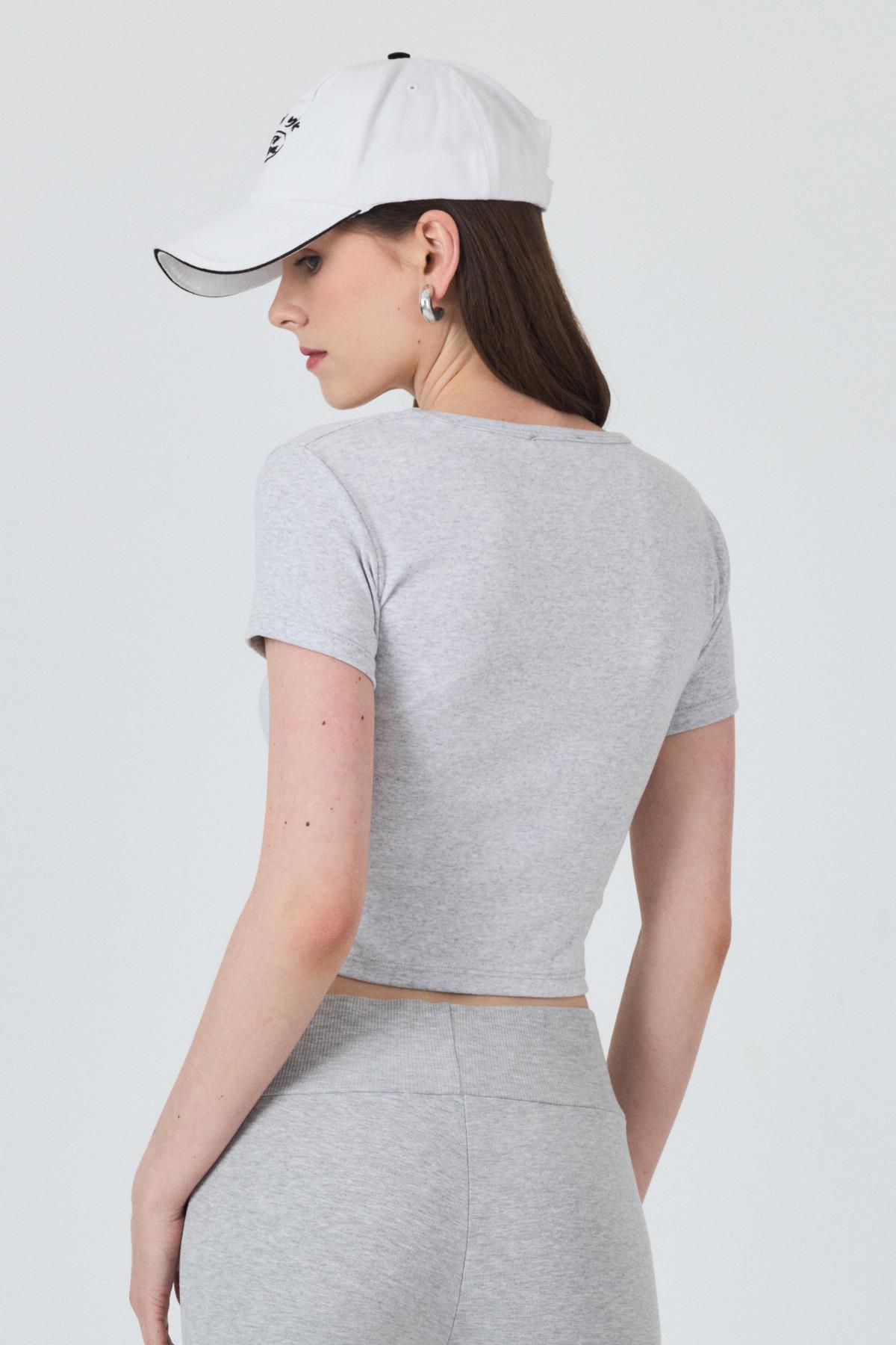 Karmelanj Slim Fit Bisiklet Yaka Crop Tişört 3058 - 5