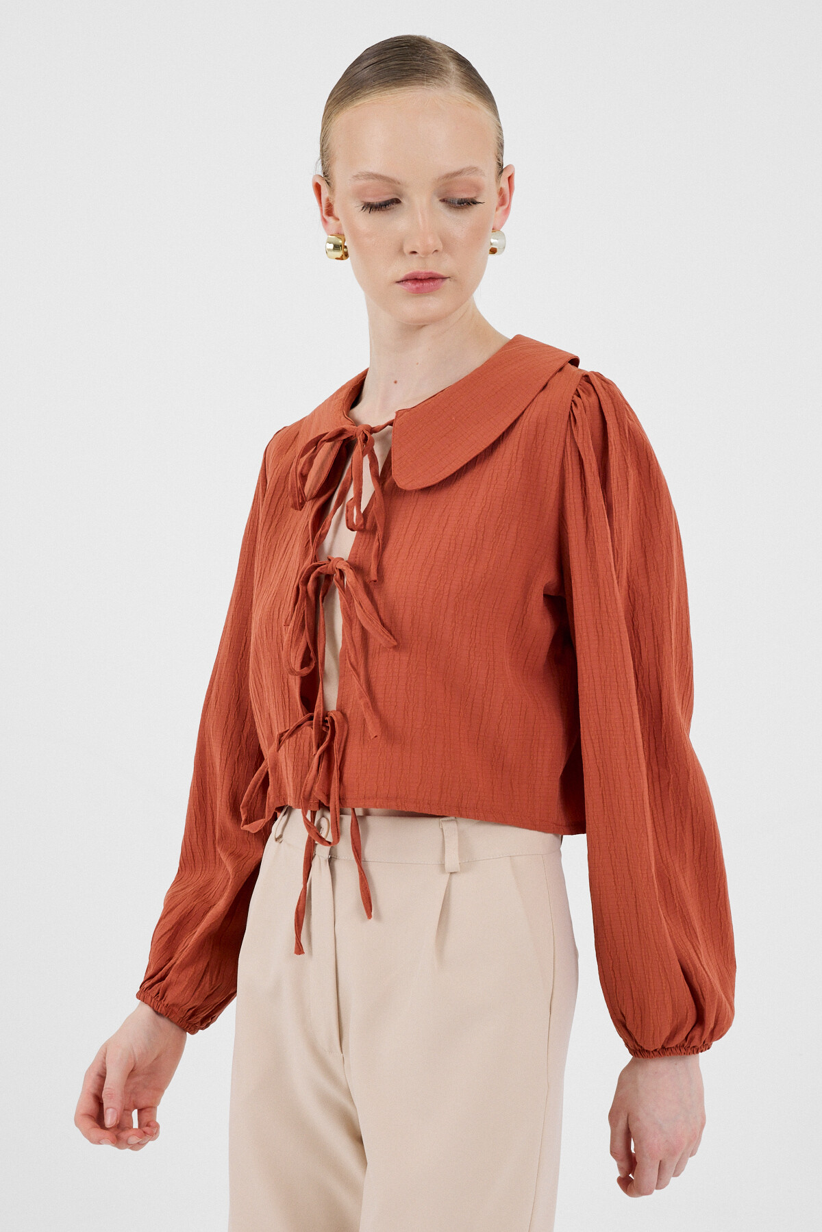 Kiremit Bağlama Detaylı Bebe Yaka Uzun Kollu Bluz 8020A - RAYS