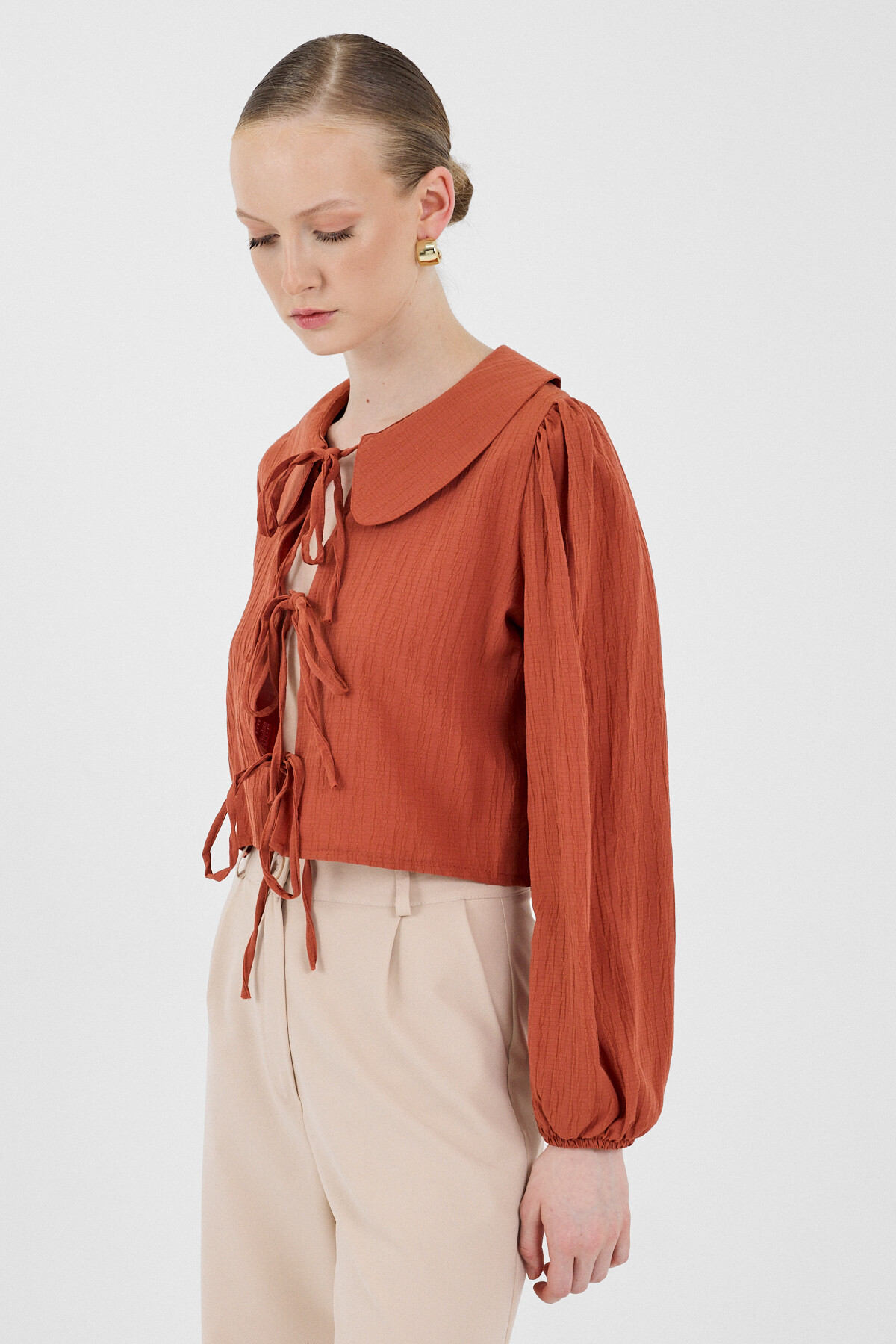 Kiremit Bağlama Detaylı Bebe Yaka Uzun Kollu Bluz 8020A - 2