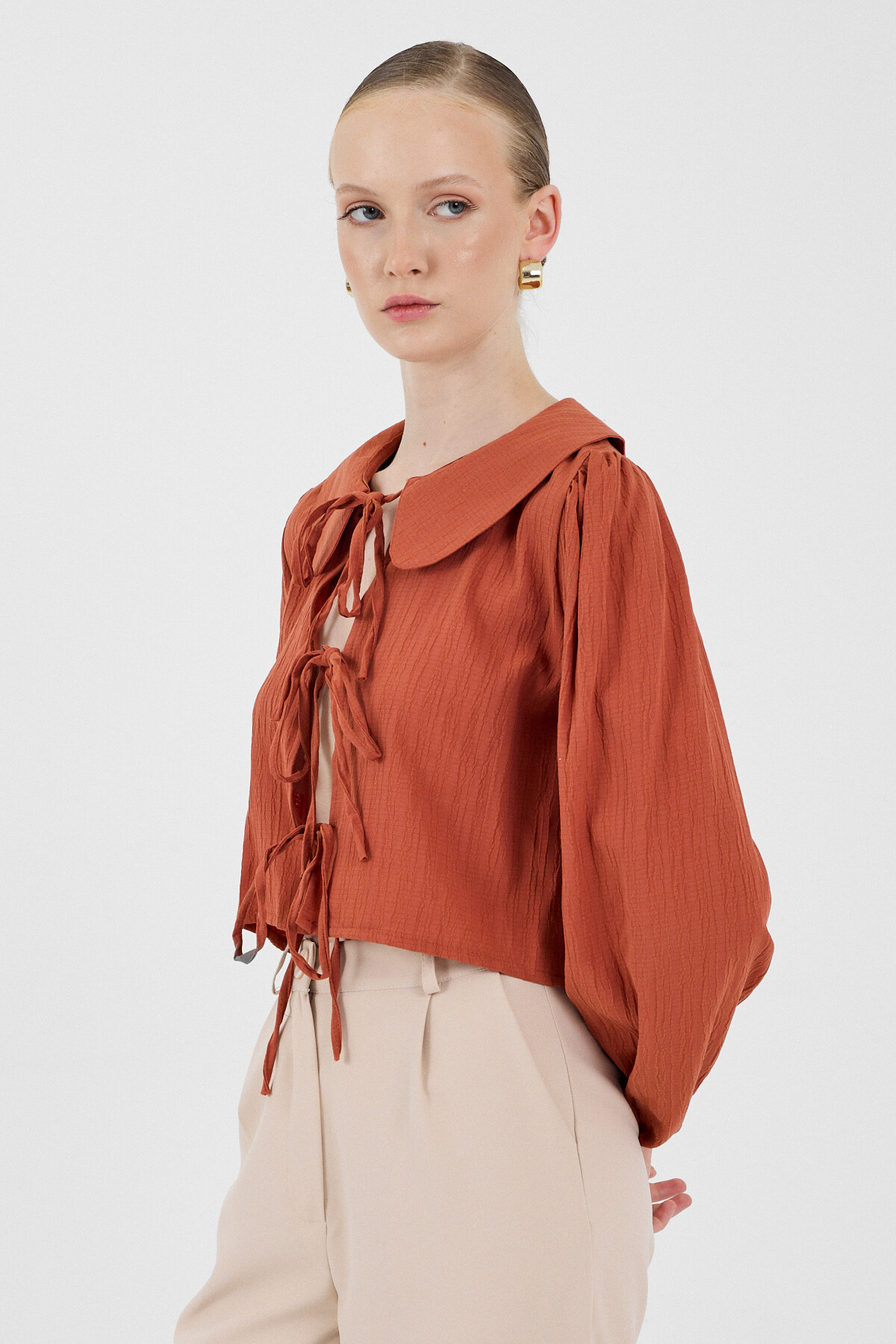 Kiremit Bağlama Detaylı Bebe Yaka Uzun Kollu Bluz 8020A - 1