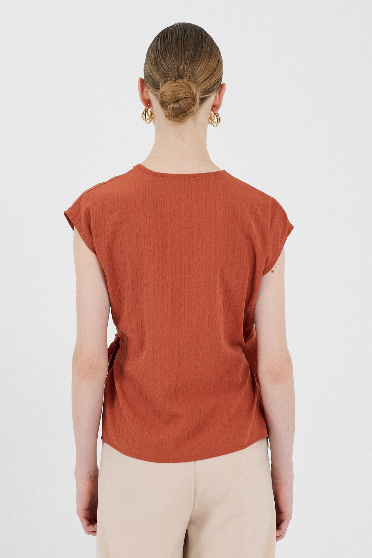 Kiremit Kruvaze Yaka Bağlama Detaylı Bluz 8025A - 5