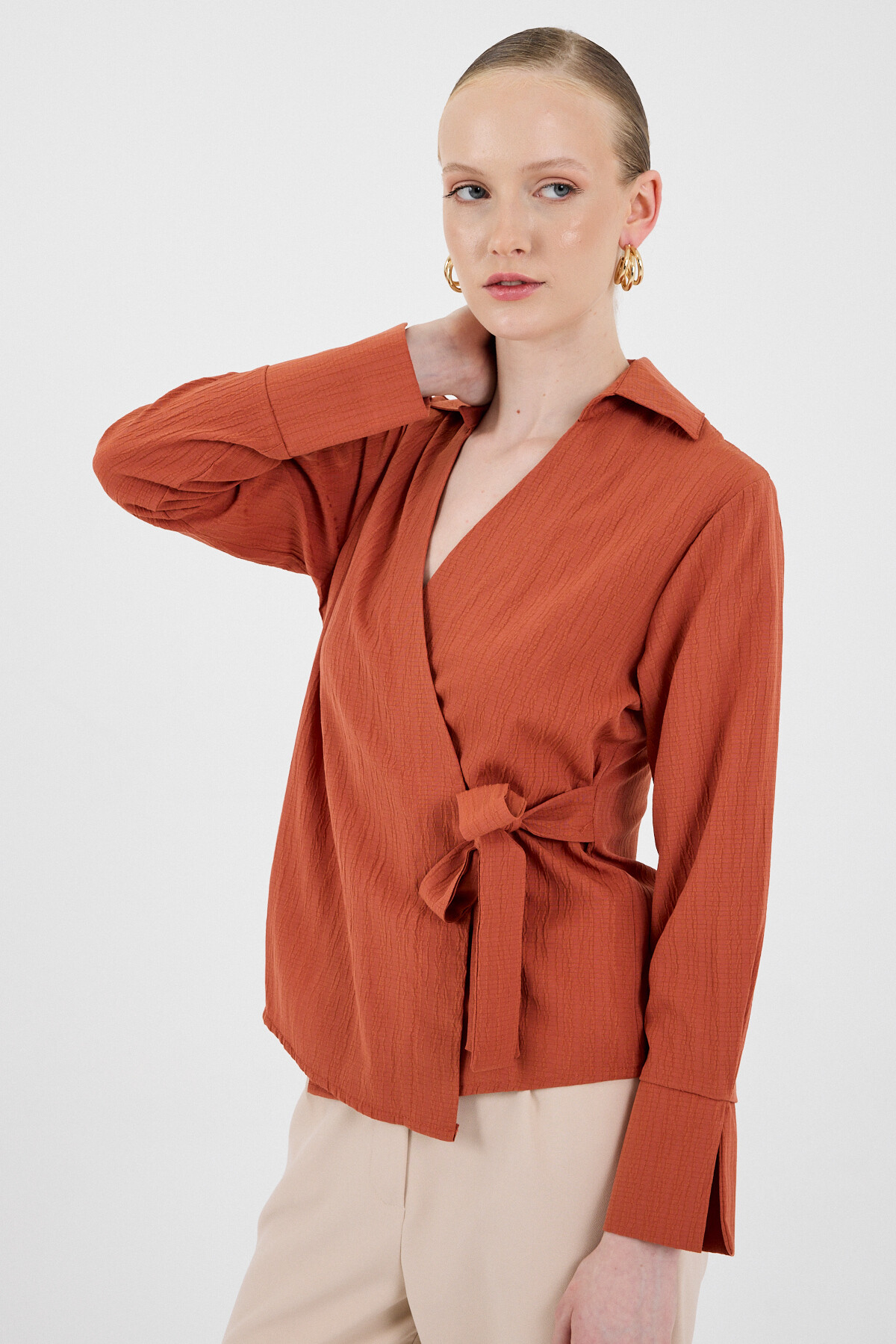 Kiremit Ön Bağlama Detaylı Uzun Kol Bluz 8019A - RAYS