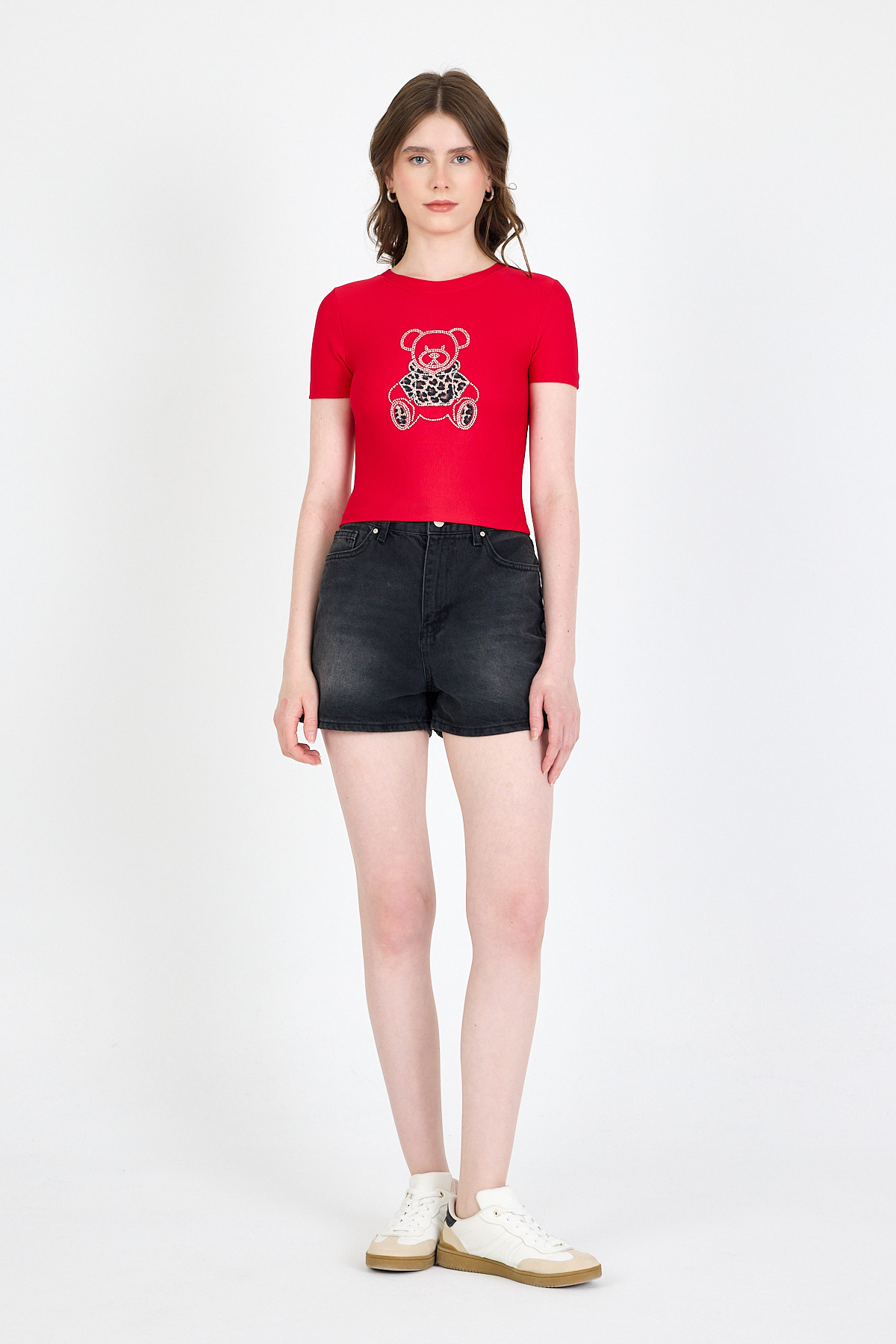 Kırmızı Ayıcık Baskılı Leopar Detaylı Slim Fit Crop Tişört 0549 - RAYS