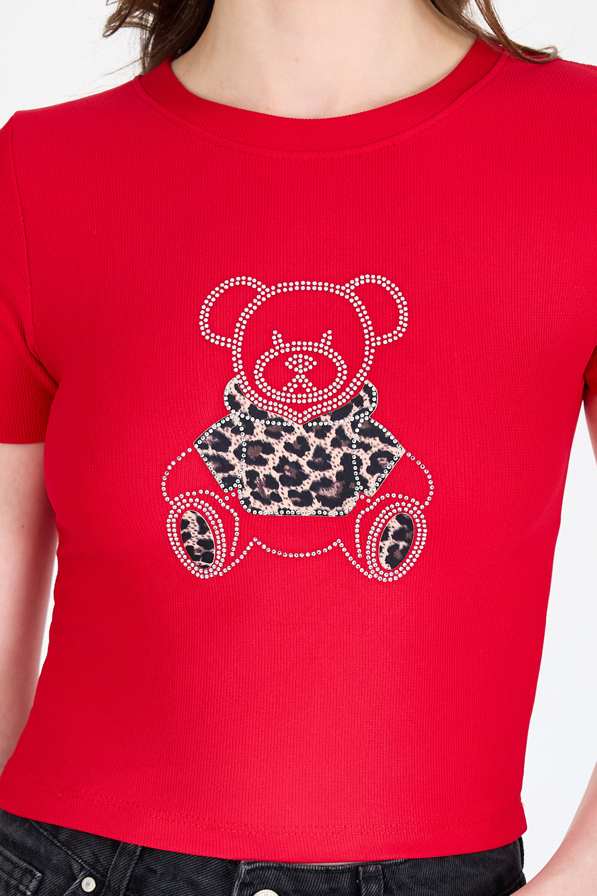 Kırmızı Ayıcık Baskılı Leopar Detaylı Slim Fit Crop Tişört 0549 - 4