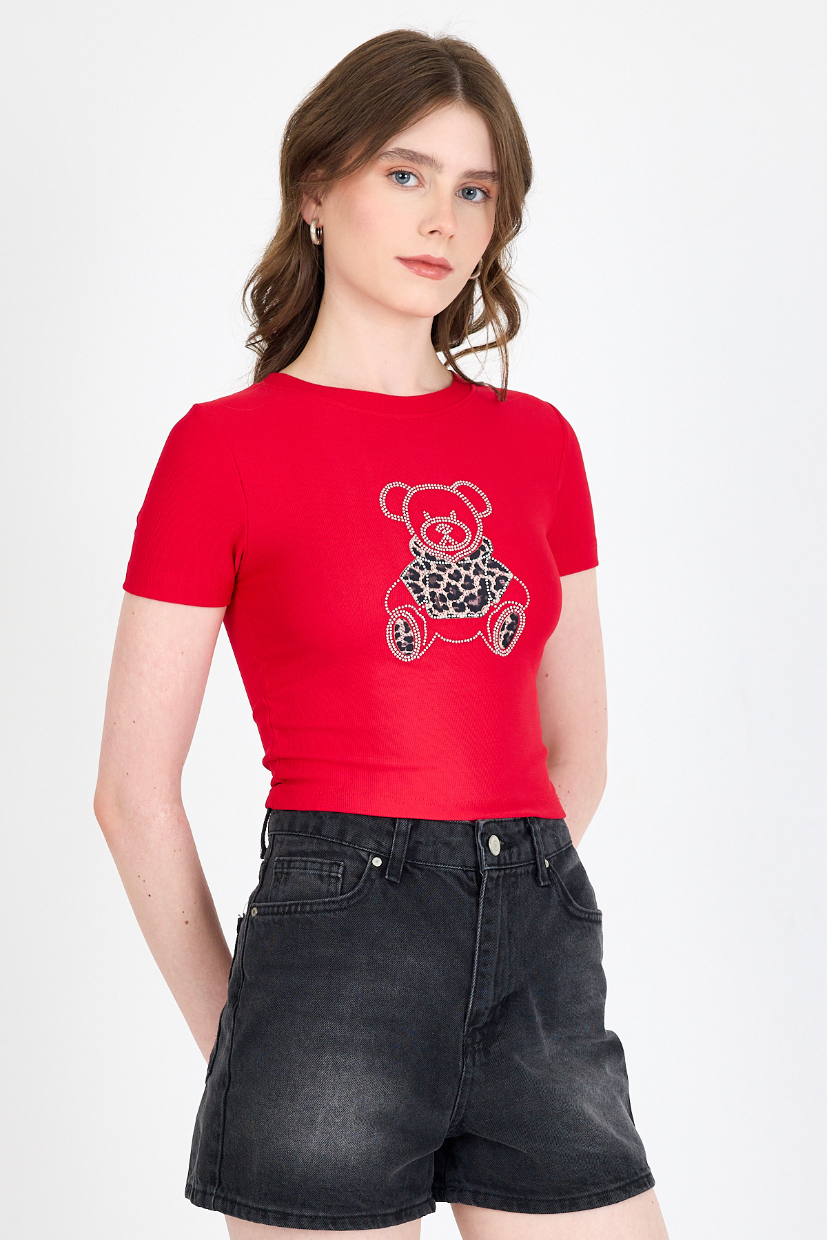 Kırmızı Ayıcık Baskılı Leopar Detaylı Slim Fit Crop Tişört 0549 - 2