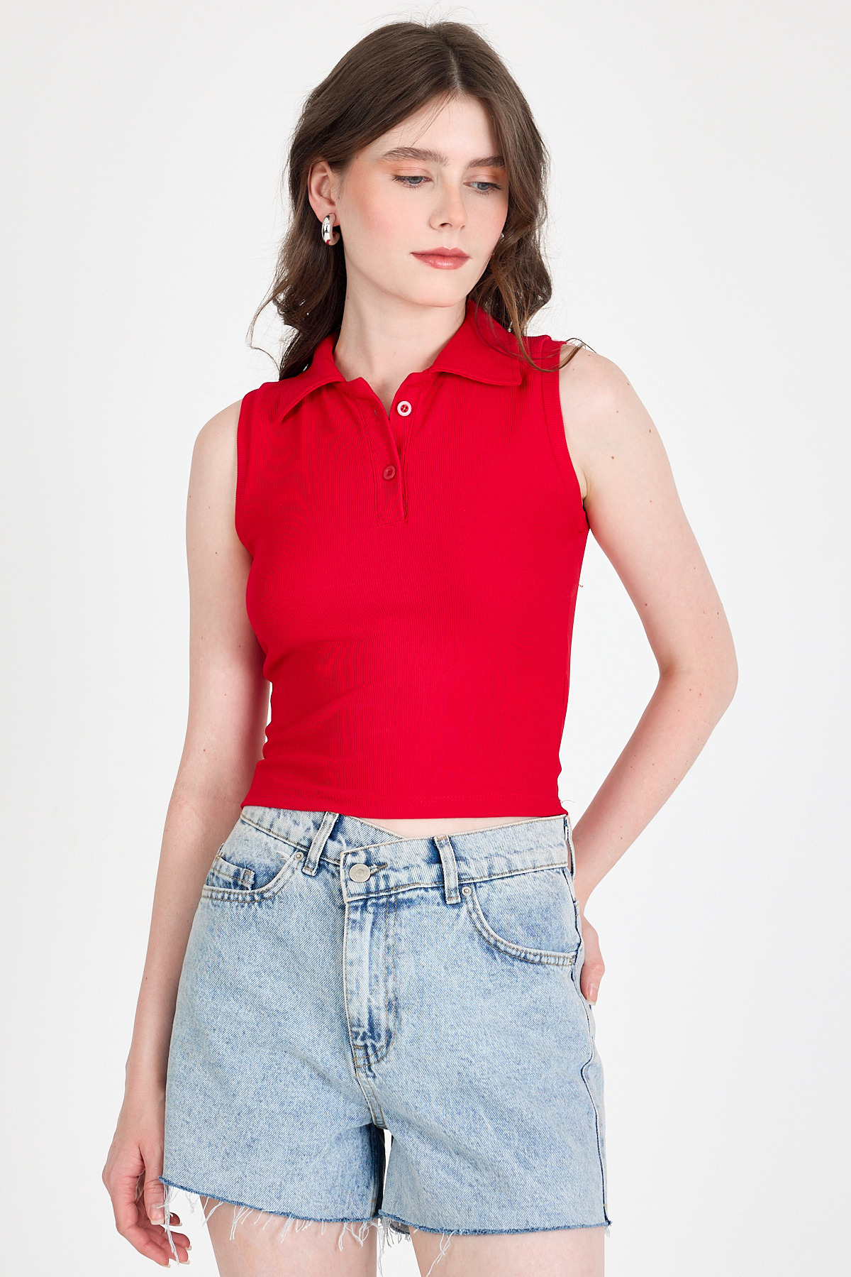 Kırmızı Düğmeli Polo Yaka Sıfır Kol Örme Bluz 2219 