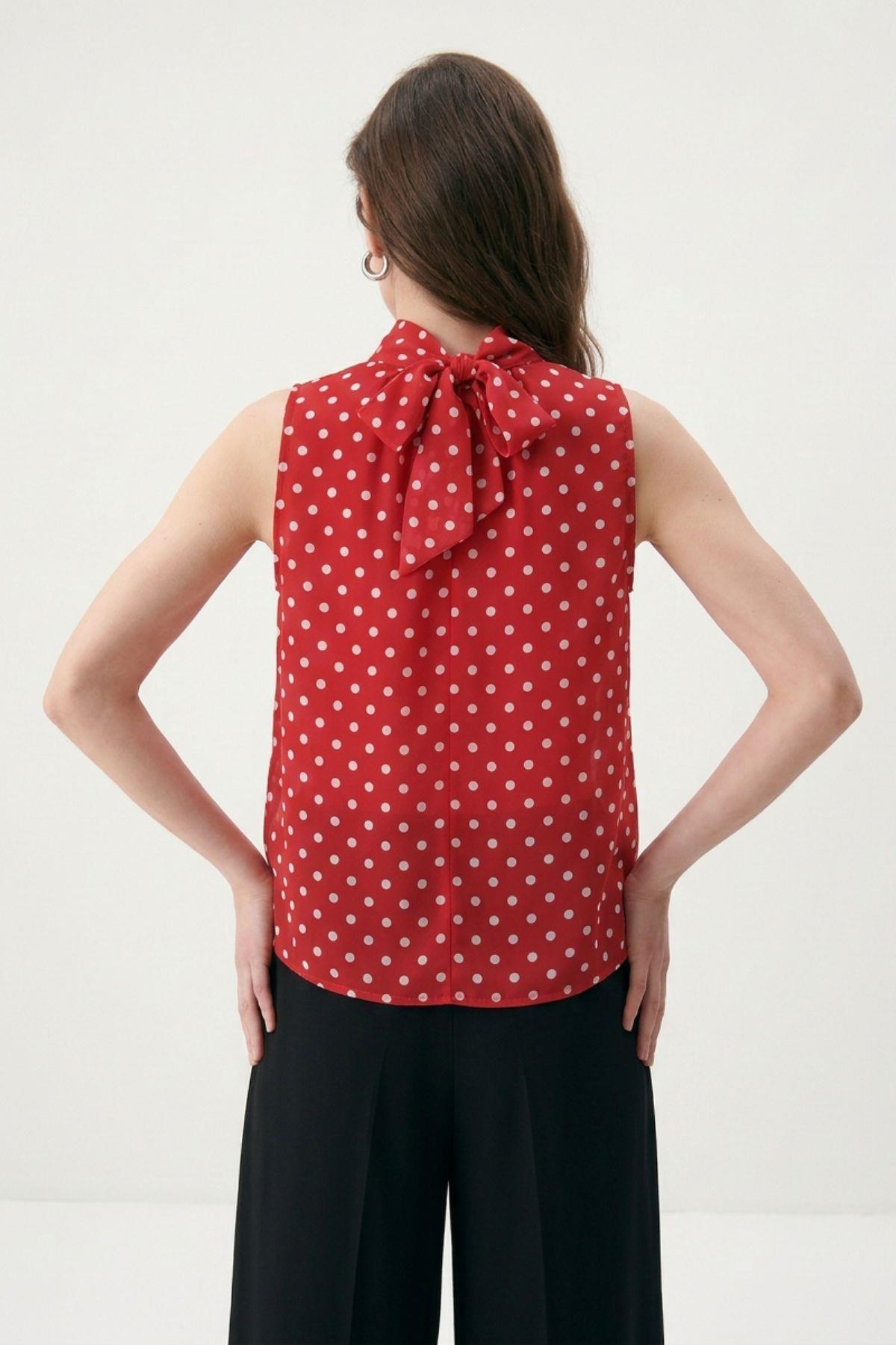 Halter Yaka Puantiyeli Şifon Bluz 2932 Kırmızı - RAYS