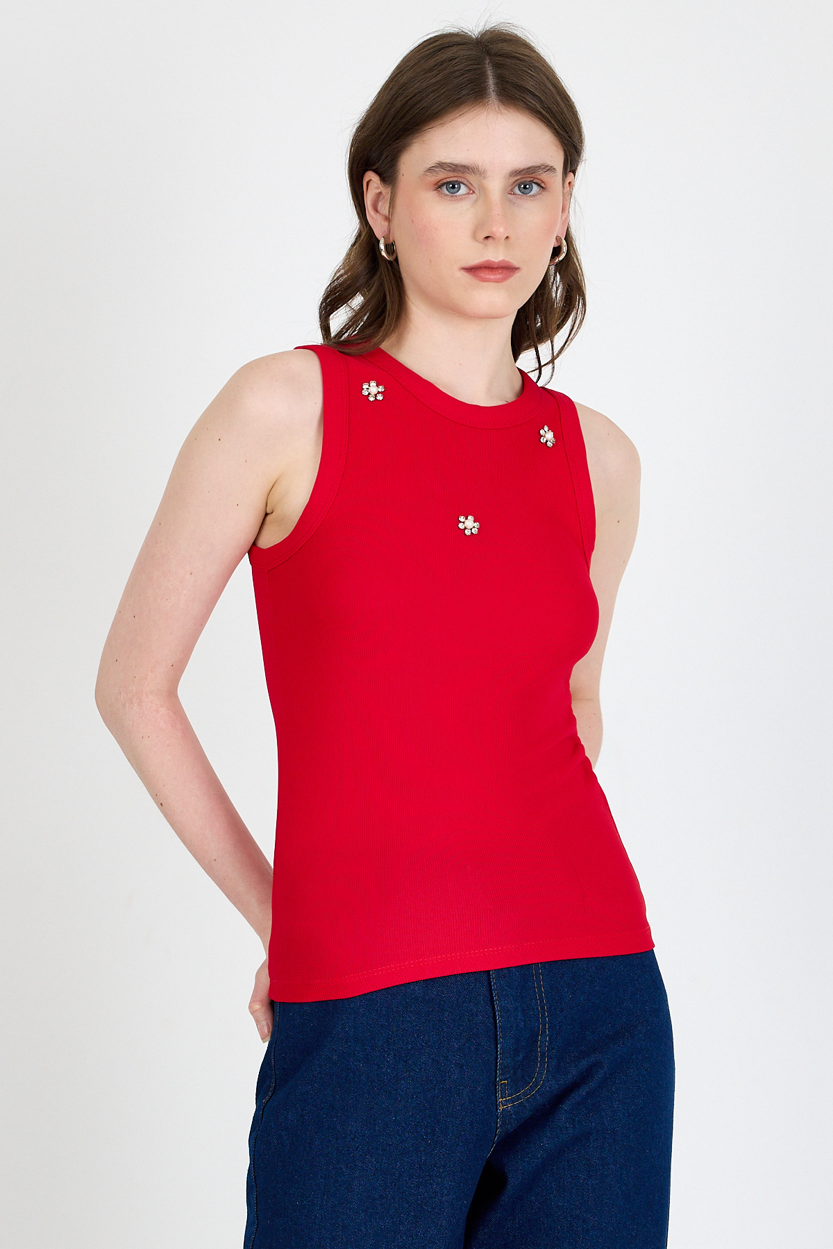 Kırmızı İnci Taş Detaylı Halter Yaka Ribanalı Atlet 0649 - RAYS