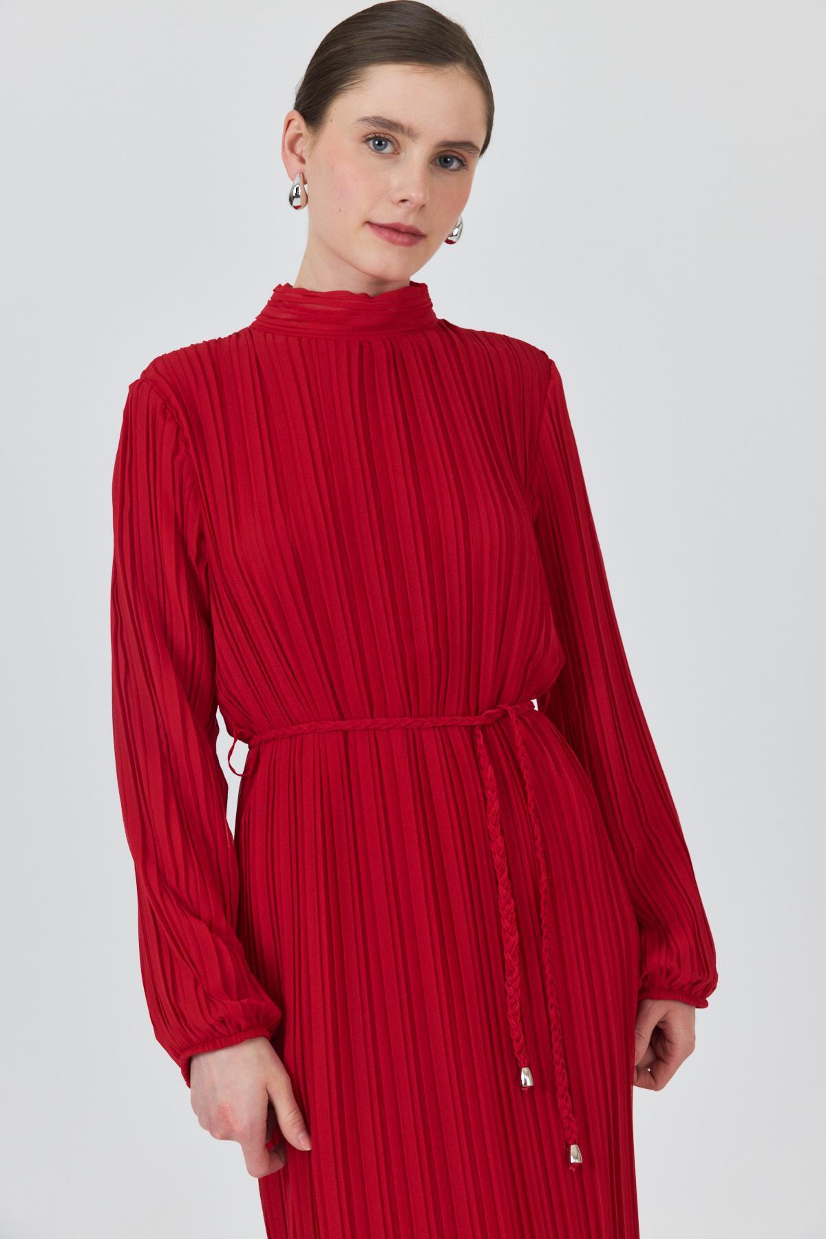 Kırmızı Pileli Uzun Kollu Kemer Detaylı Midi Boy Elbise 020 - 6