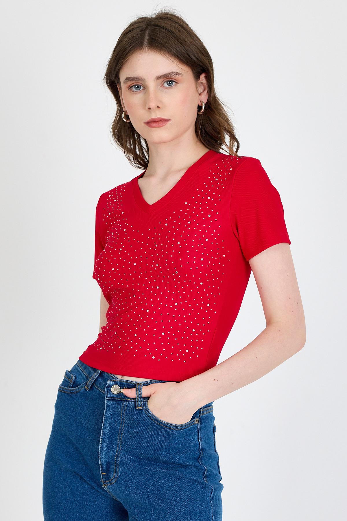 Kırmızı Taş İşleme Detaylı V Yaka Slim Fit Tişört 0949 - 1