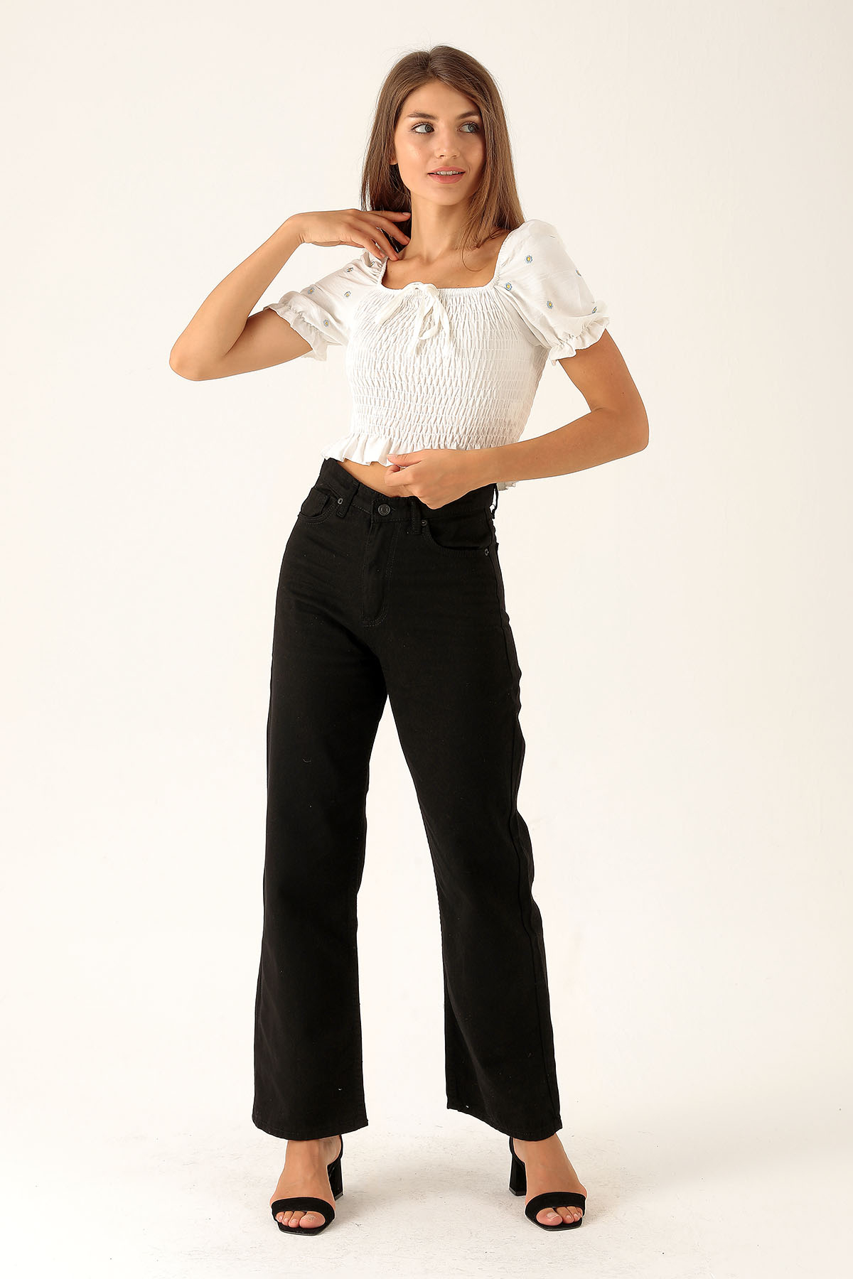 Kol Çiçek Detay Bluz - 8152 Beyaz - 3