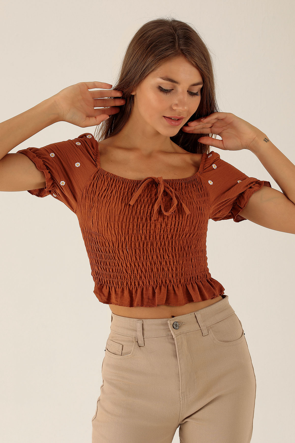 Kol Çiçek Detay Bluz - 8152 Kiremit - 2