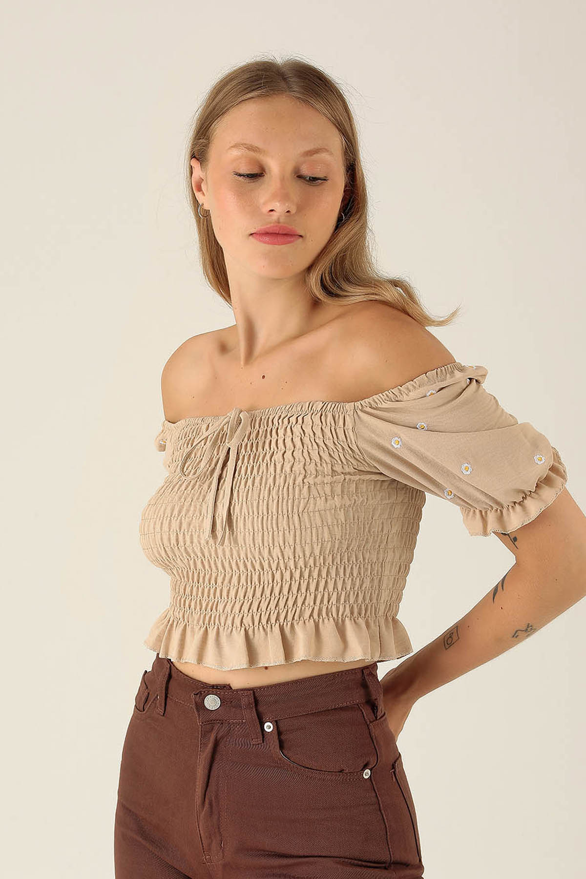 Kol Çiçek Detay Bluz - 8152 Taş - 2