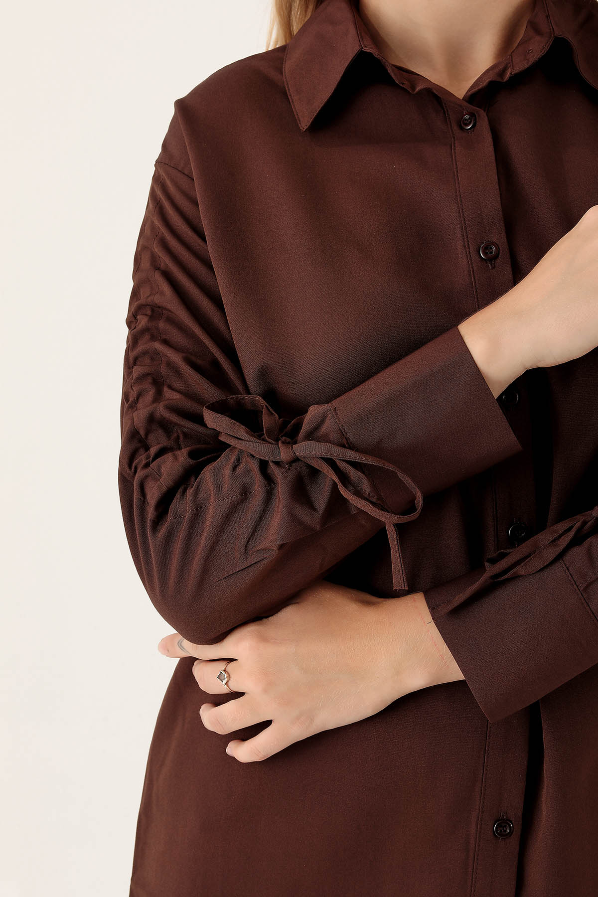 Kolları Büzgülü Bayan Gömlek - 6436A Kahve - 6
