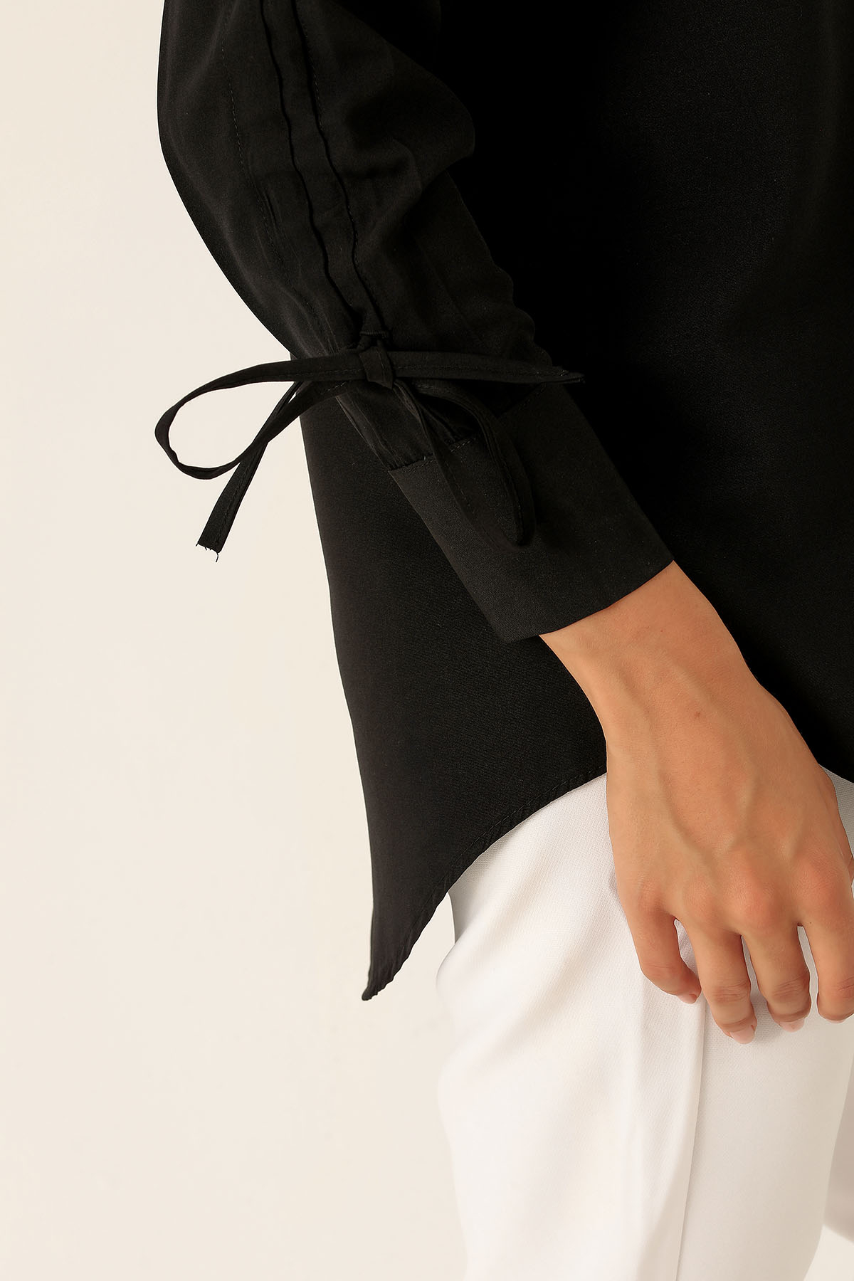 Kolları Büzgülü Bayan Gömlek - 6436A Siyah - 6