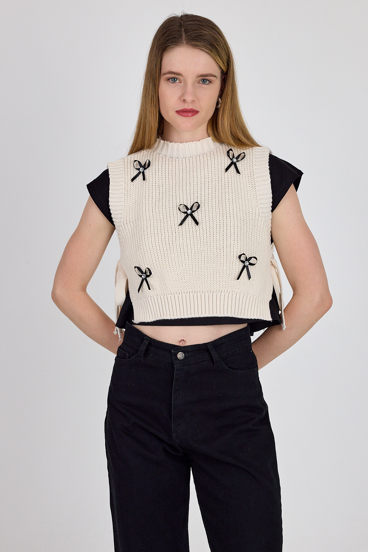 Krem Kurdela Detaylı Yandan Bağlamalı Triko Süveter 2101 - 3