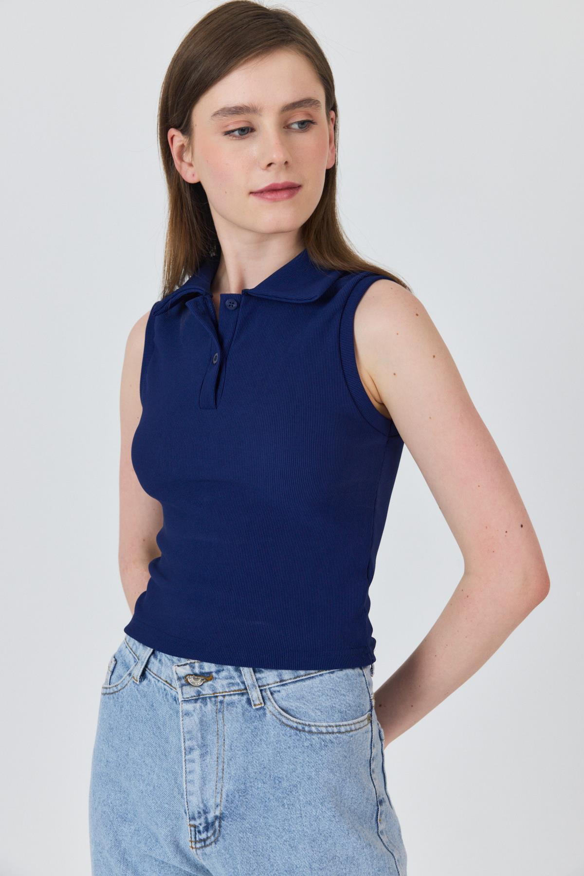 Laci Düğmeli Polo Yaka Sıfır Kol Örme Bluz 2219 - 1