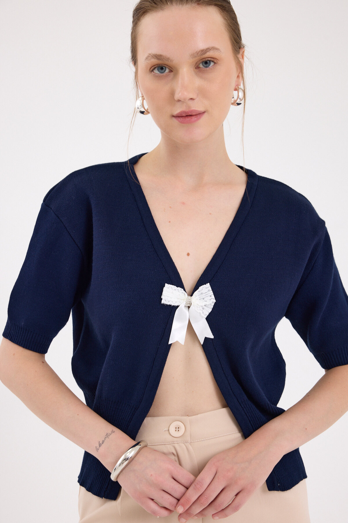 Laci Fiyonk Detaylı Crop Triko Kadın Bluz 2415 - RAYS