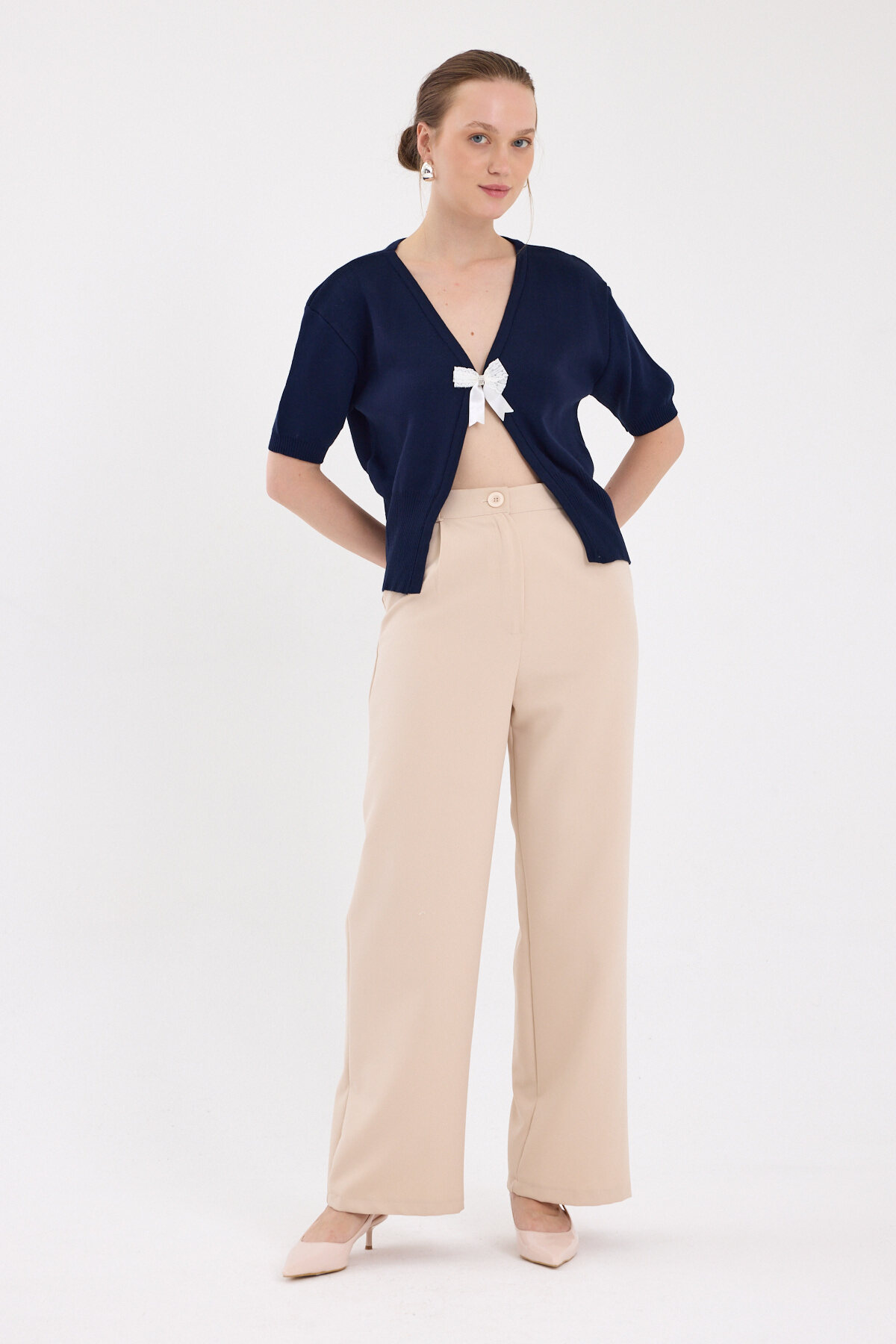 Laci Fiyonk Detaylı Crop Triko Kadın Bluz 2415 - RAYS