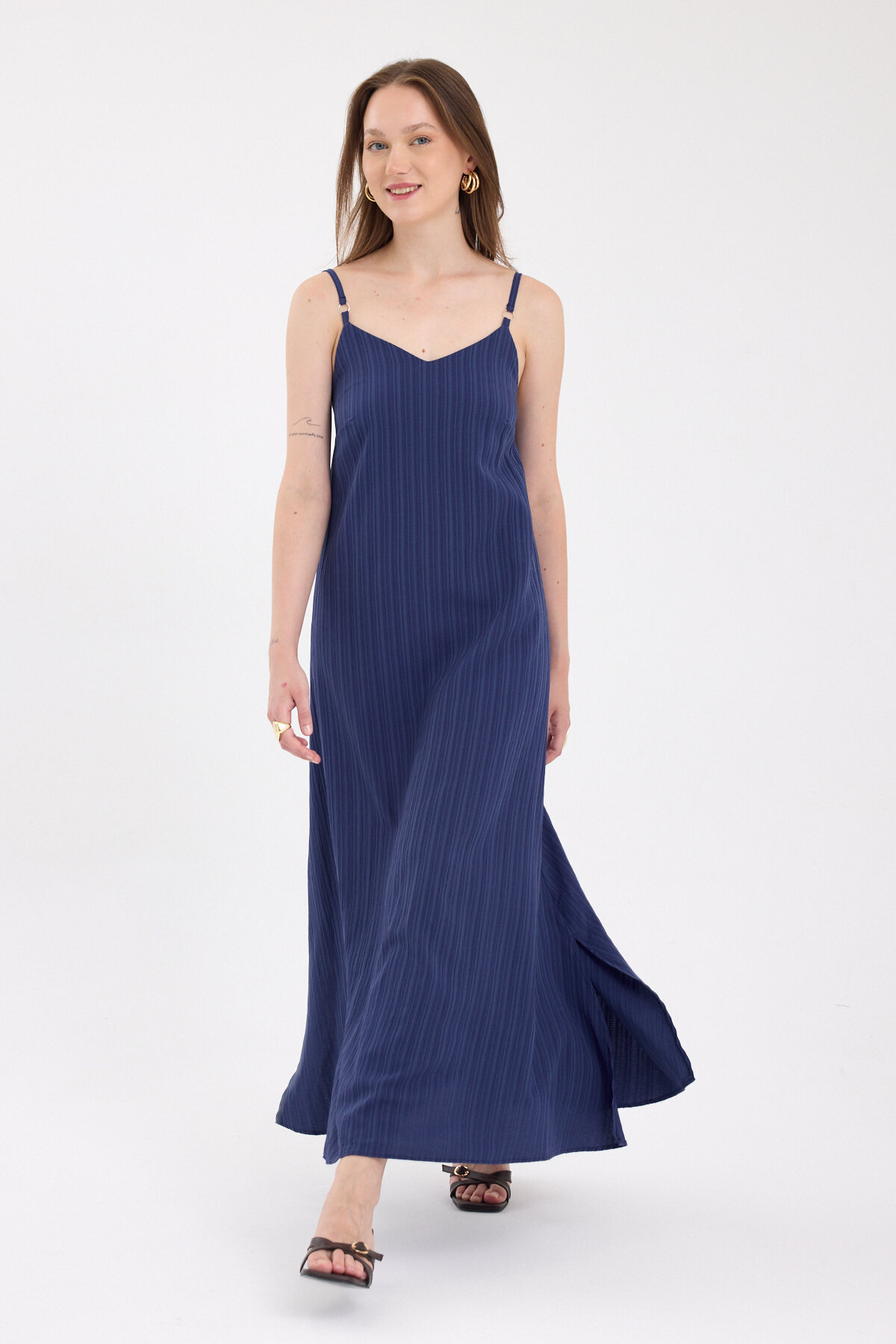 Laci İnce Askılı V Yaka Uzun Elbise 8026A - RAYS